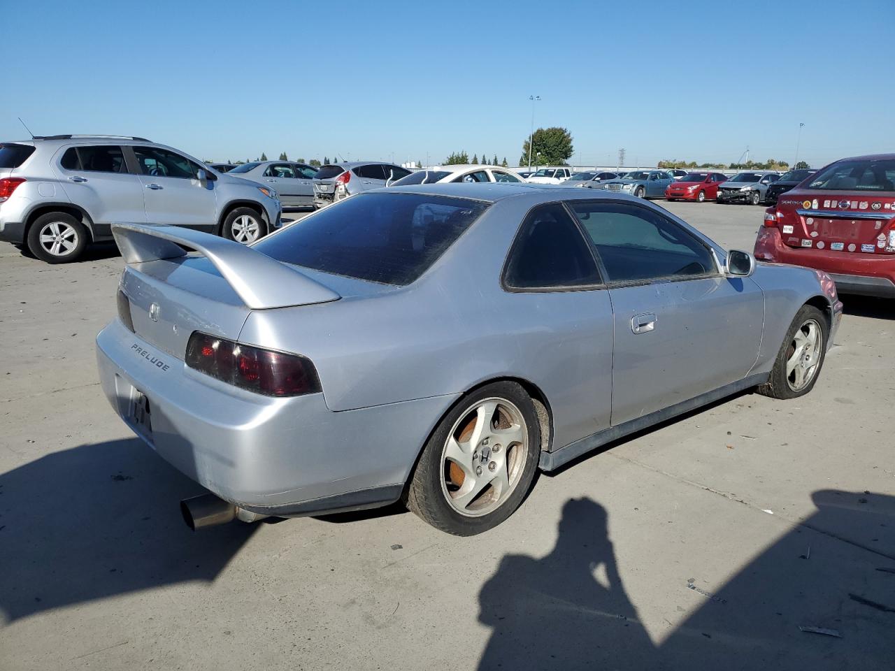 2001 Honda Prelude Silver vin: JHMBB614X1C002151