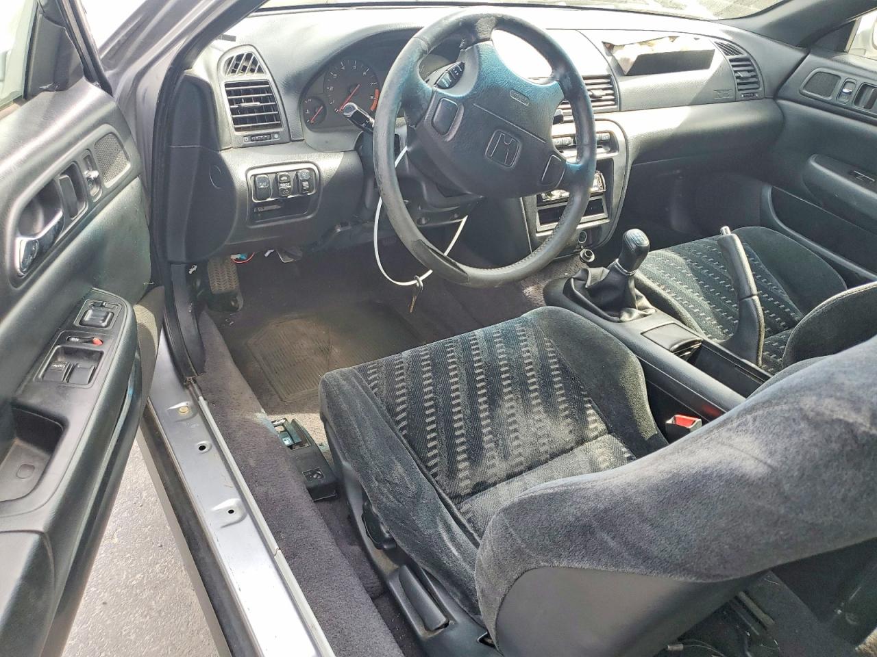 2001 Honda Prelude Silver vin: JHMBB614X1C010055