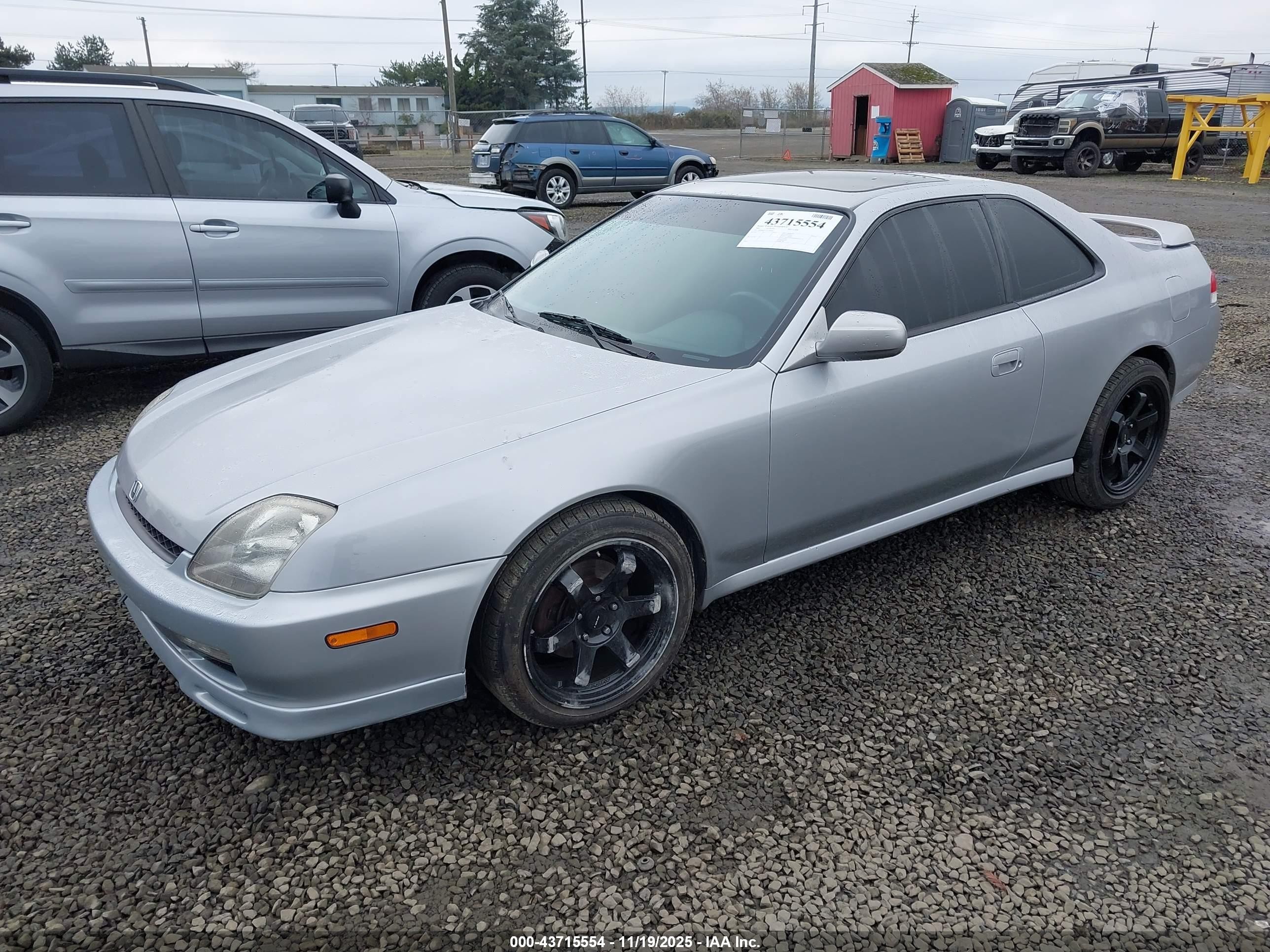 2001 Honda Prelude Type Sh Silver vin: JHMBB61531C000430