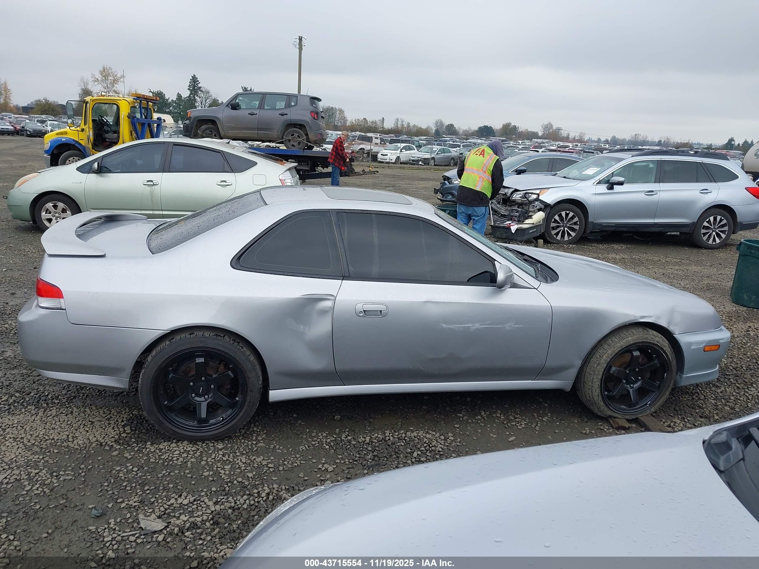 2001 Honda Prelude Type Sh Silver vin: JHMBB61531C000430