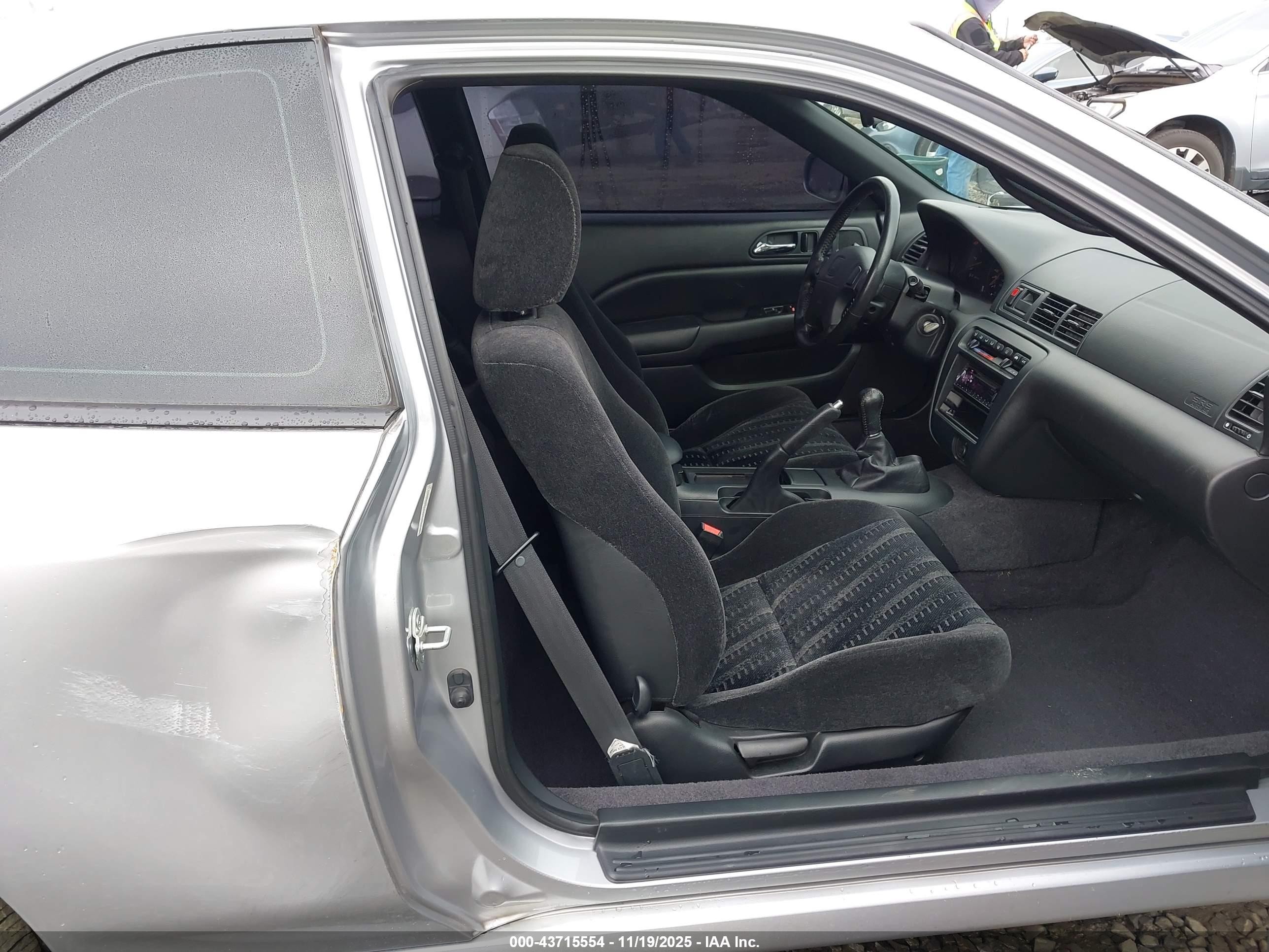 2001 Honda Prelude Type Sh Silver vin: JHMBB61531C000430