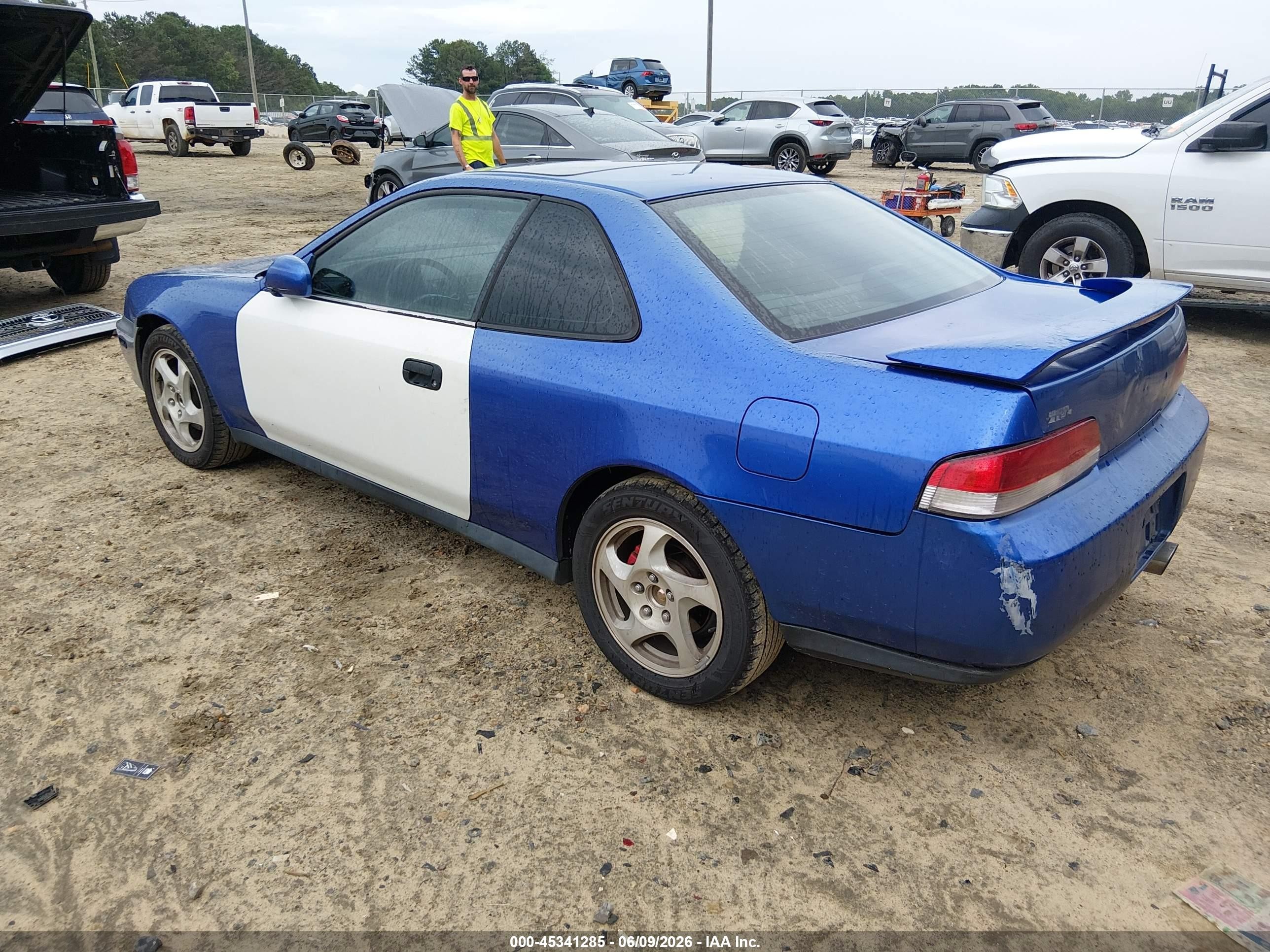 2001 Honda Prelude   Синий vin: JHMBB62401C002593