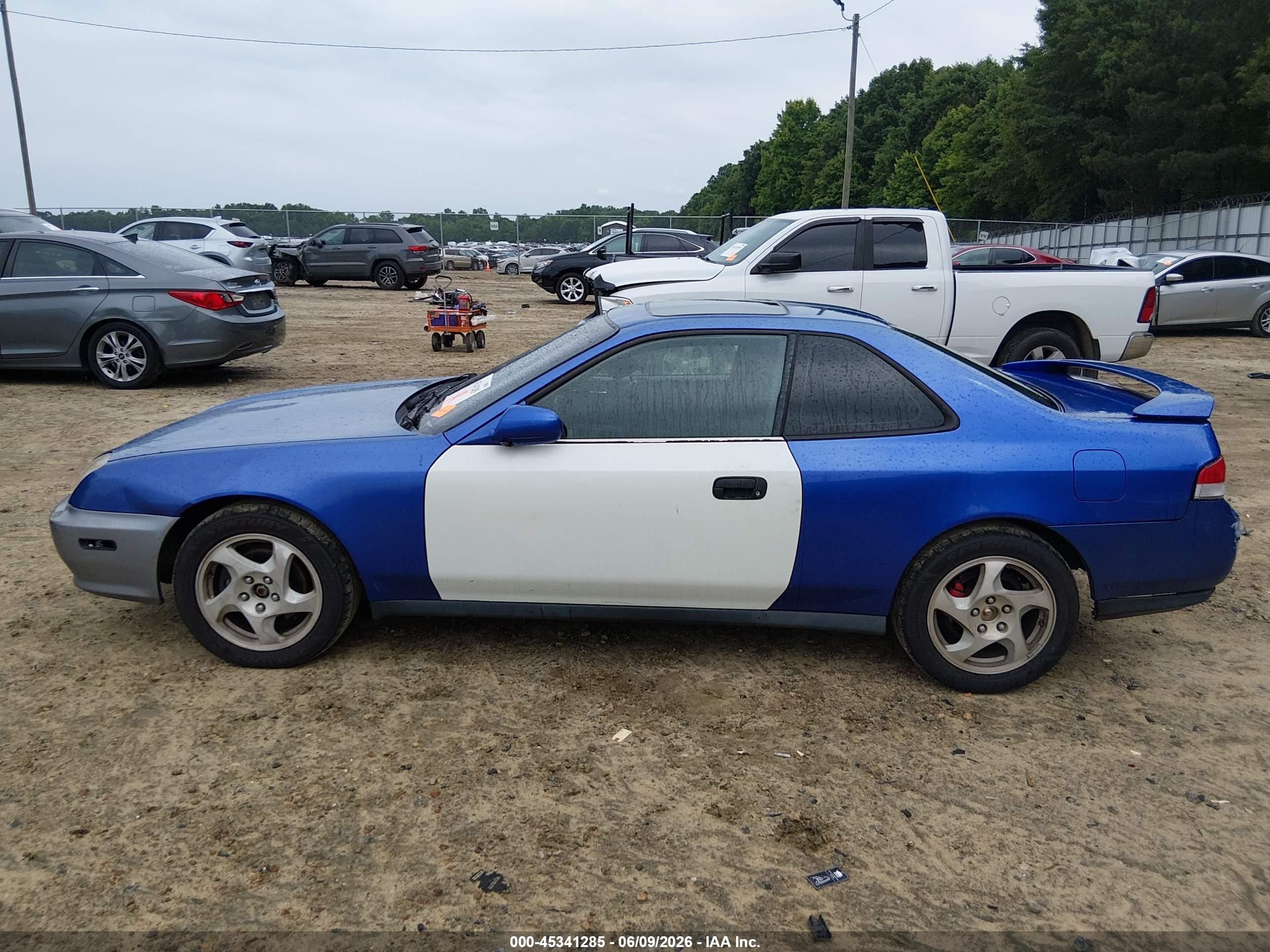 2001 Honda Prelude   Синий vin: JHMBB62401C002593
