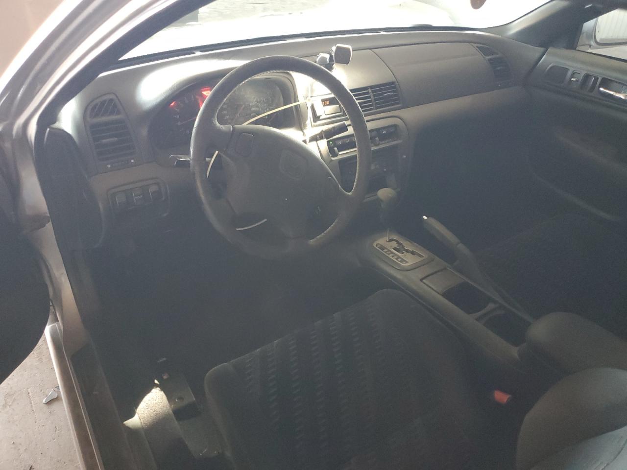 2001 Honda Prelude Silver vin: JHMBB62411C007740