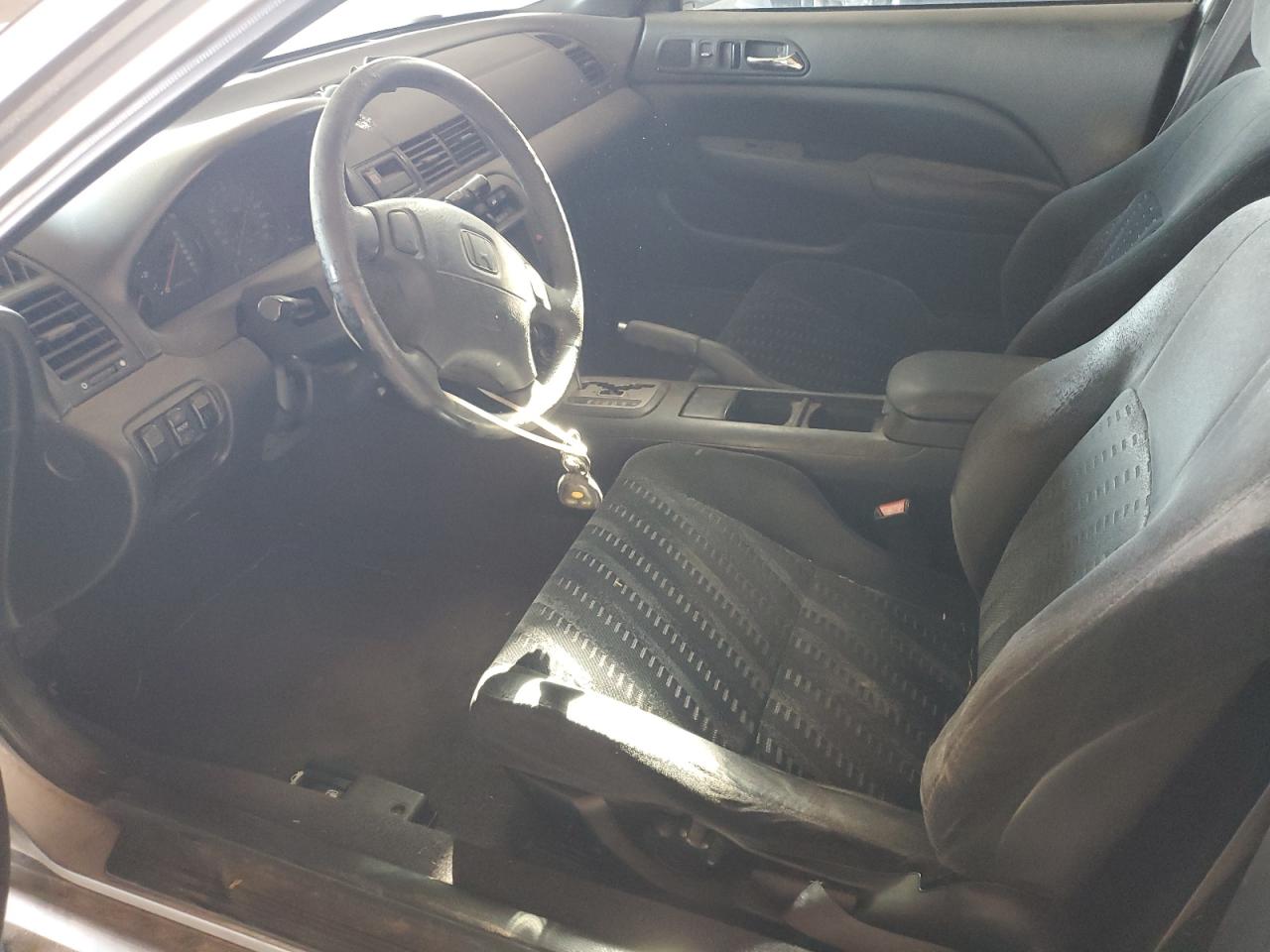 2001 Honda Prelude Silver vin: JHMBB62411C007740