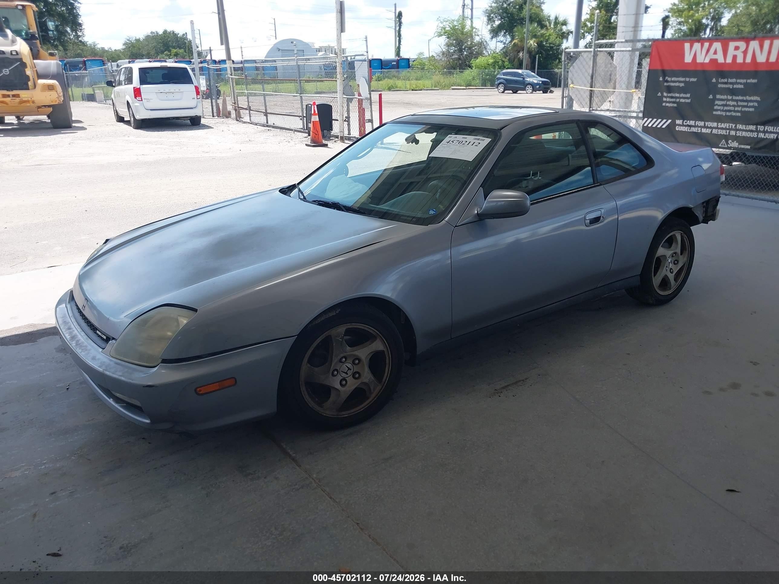 2000 Honda Prelude   Silver vin: JHMBB6243YC009967