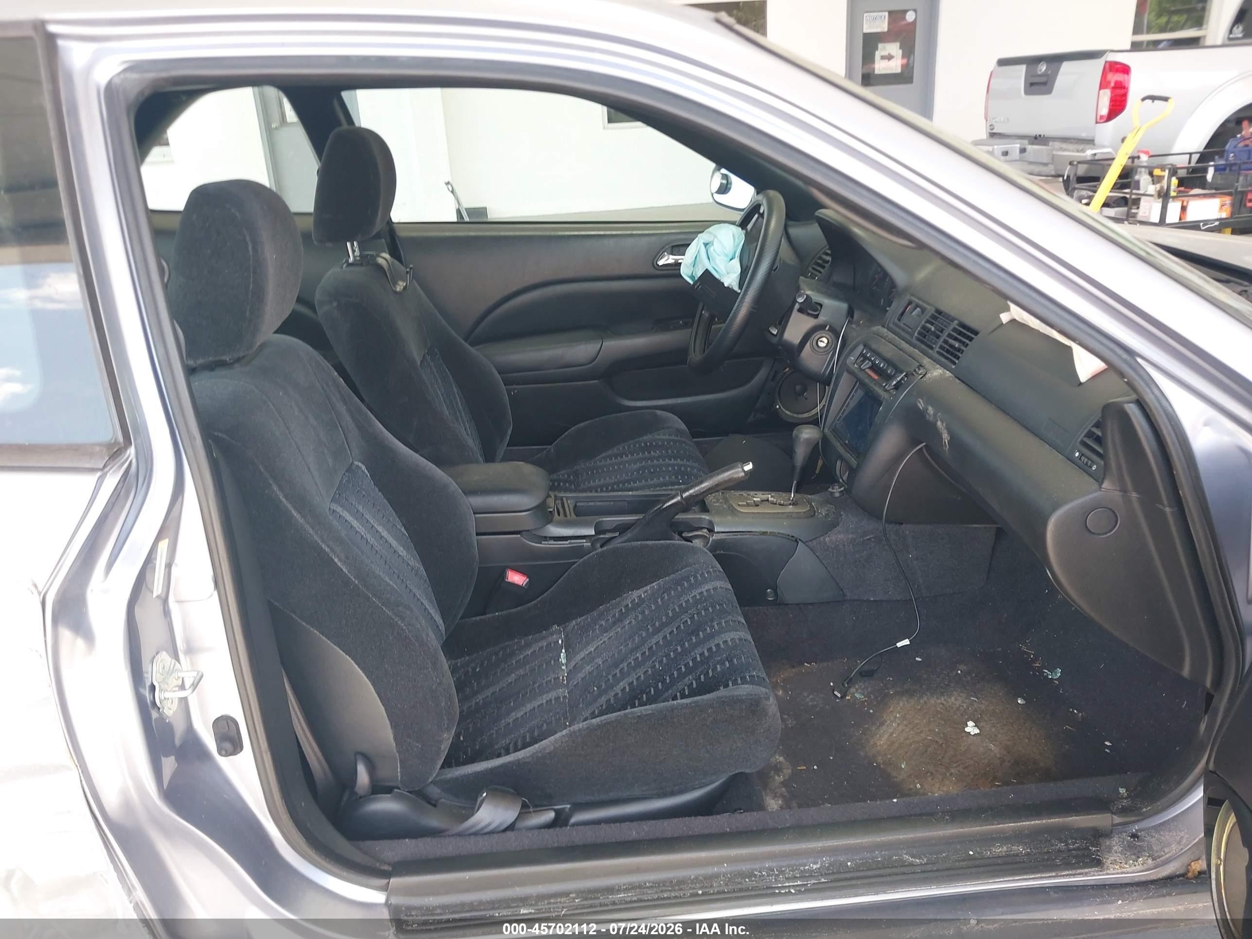 2000 Honda Prelude   Silver vin: JHMBB6243YC009967