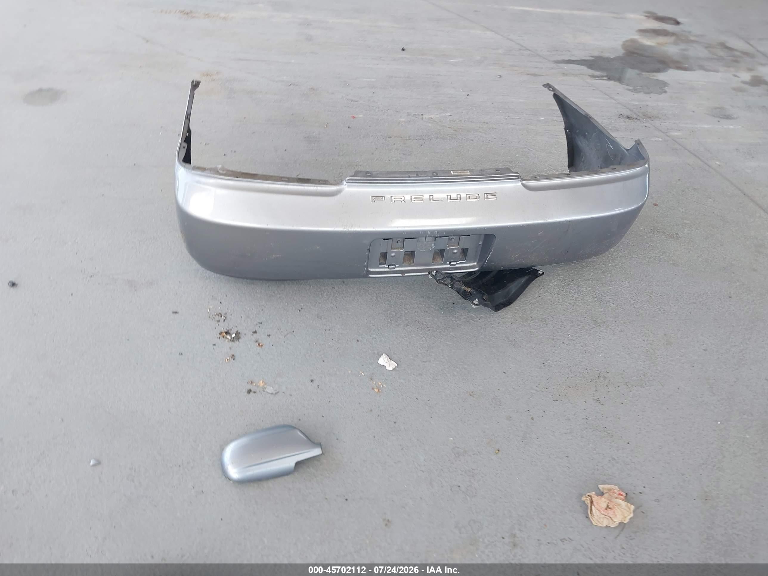 2000 Honda Prelude   Silver vin: JHMBB6243YC009967
