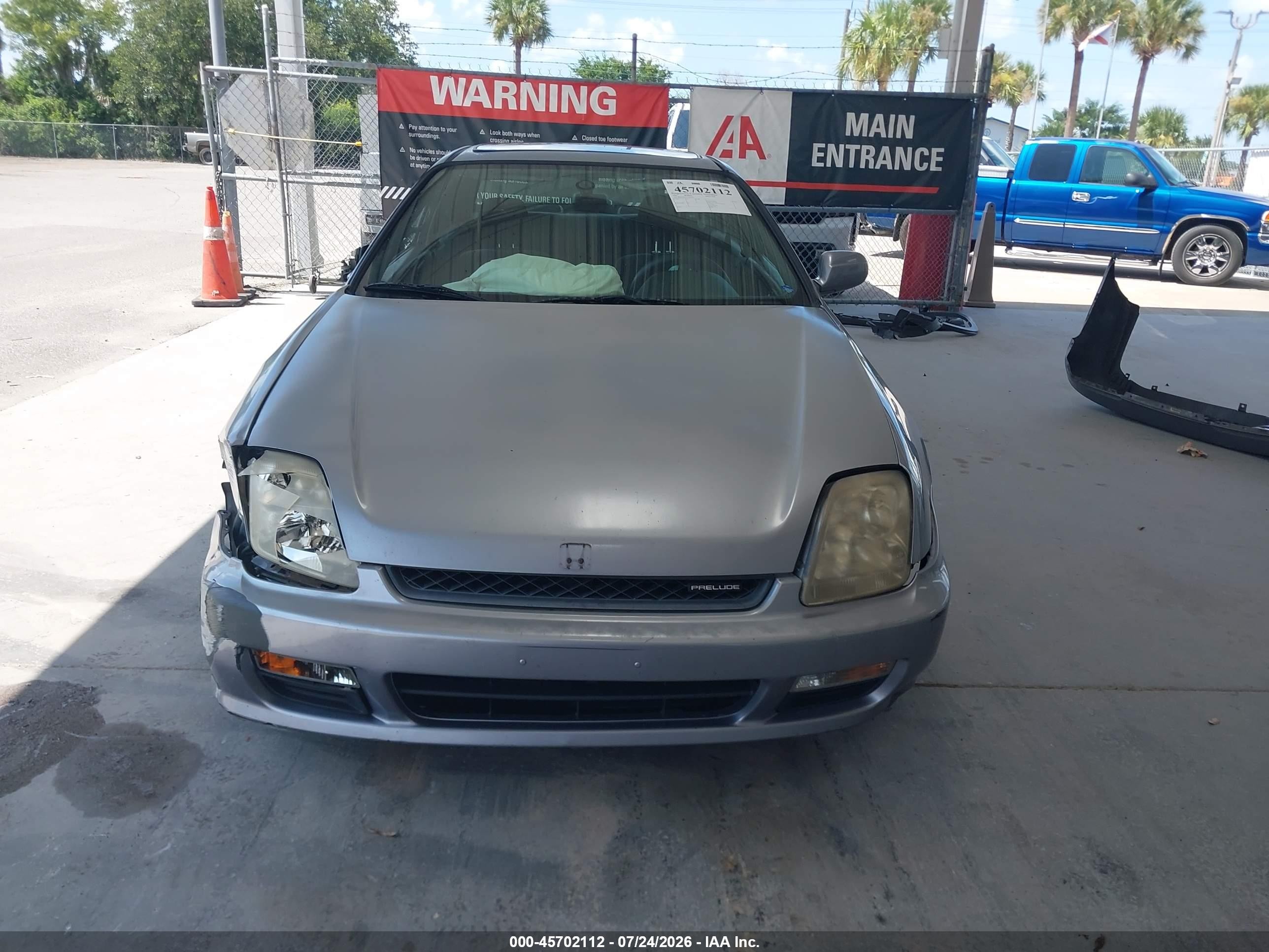 2000 Honda Prelude   Silver vin: JHMBB6243YC009967