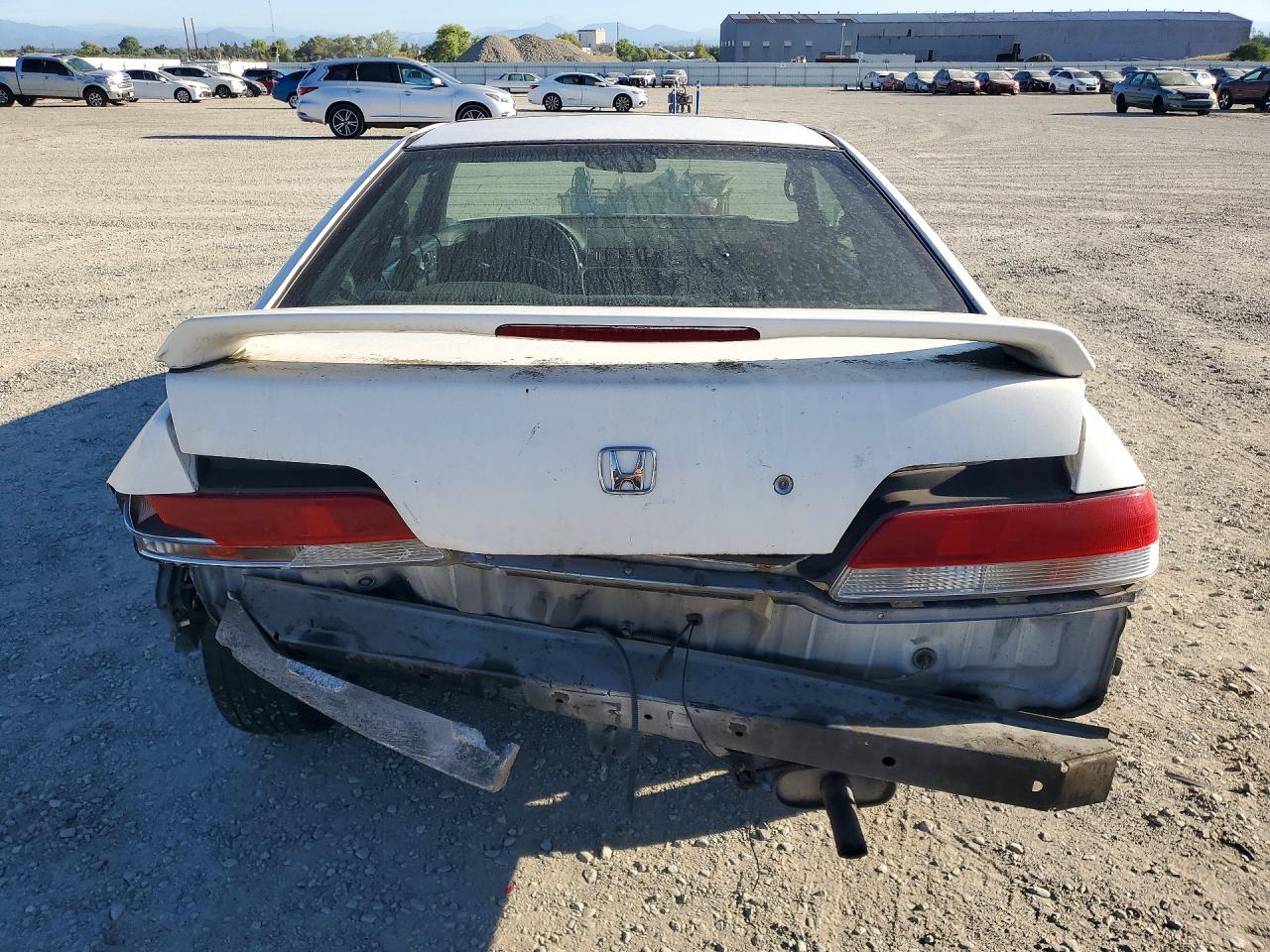 1998 Honda Prelude Белый vin: JHMBB6244WC001602