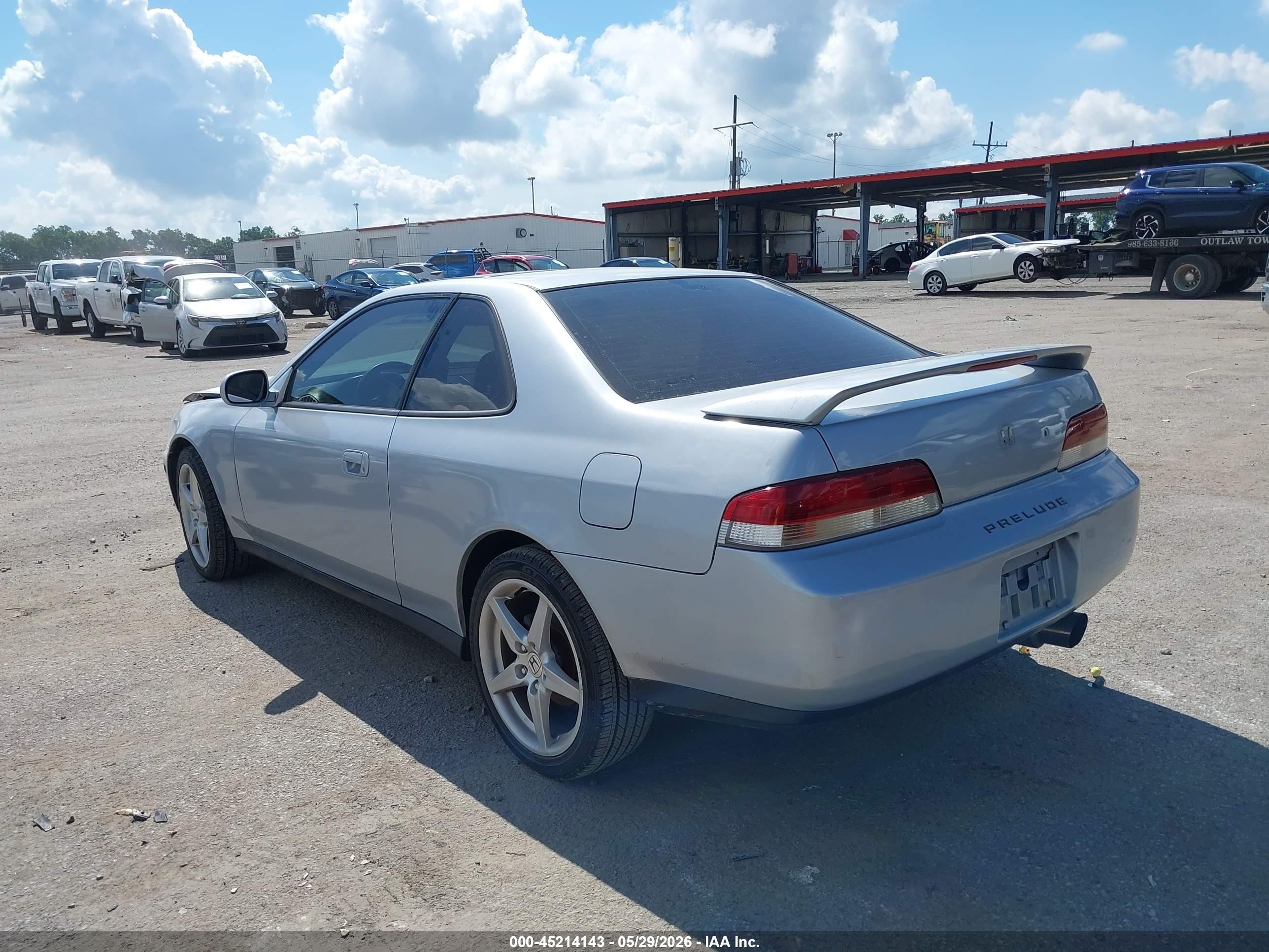 2001 Honda Prelude   Silver vin: JHMBB62451C011063