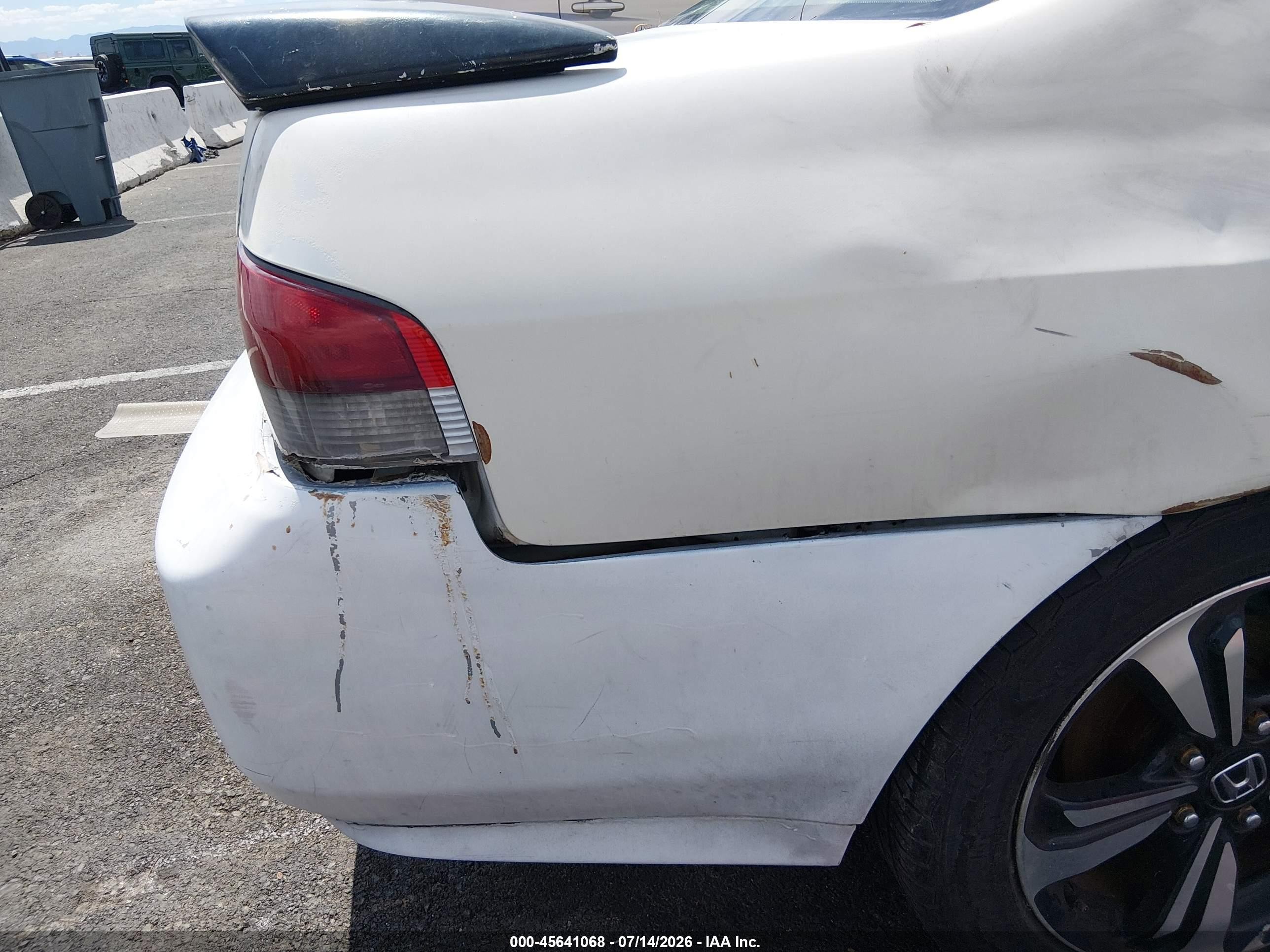 1999 Honda Prelude   White vin: JHMBB6245XC010357