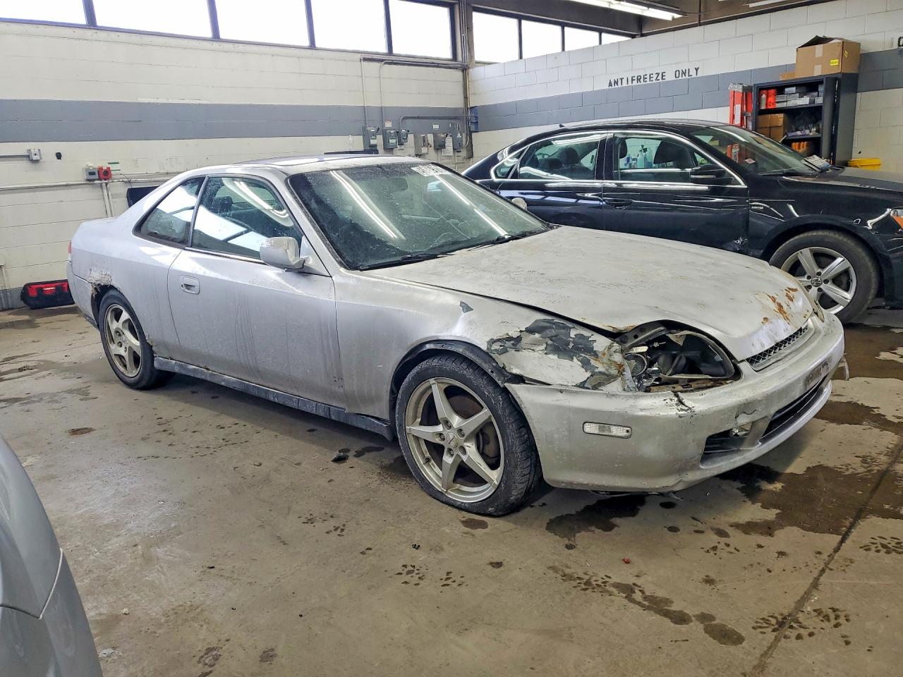 2001 Honda Prelude Silver vin: JHMBB62481C002356