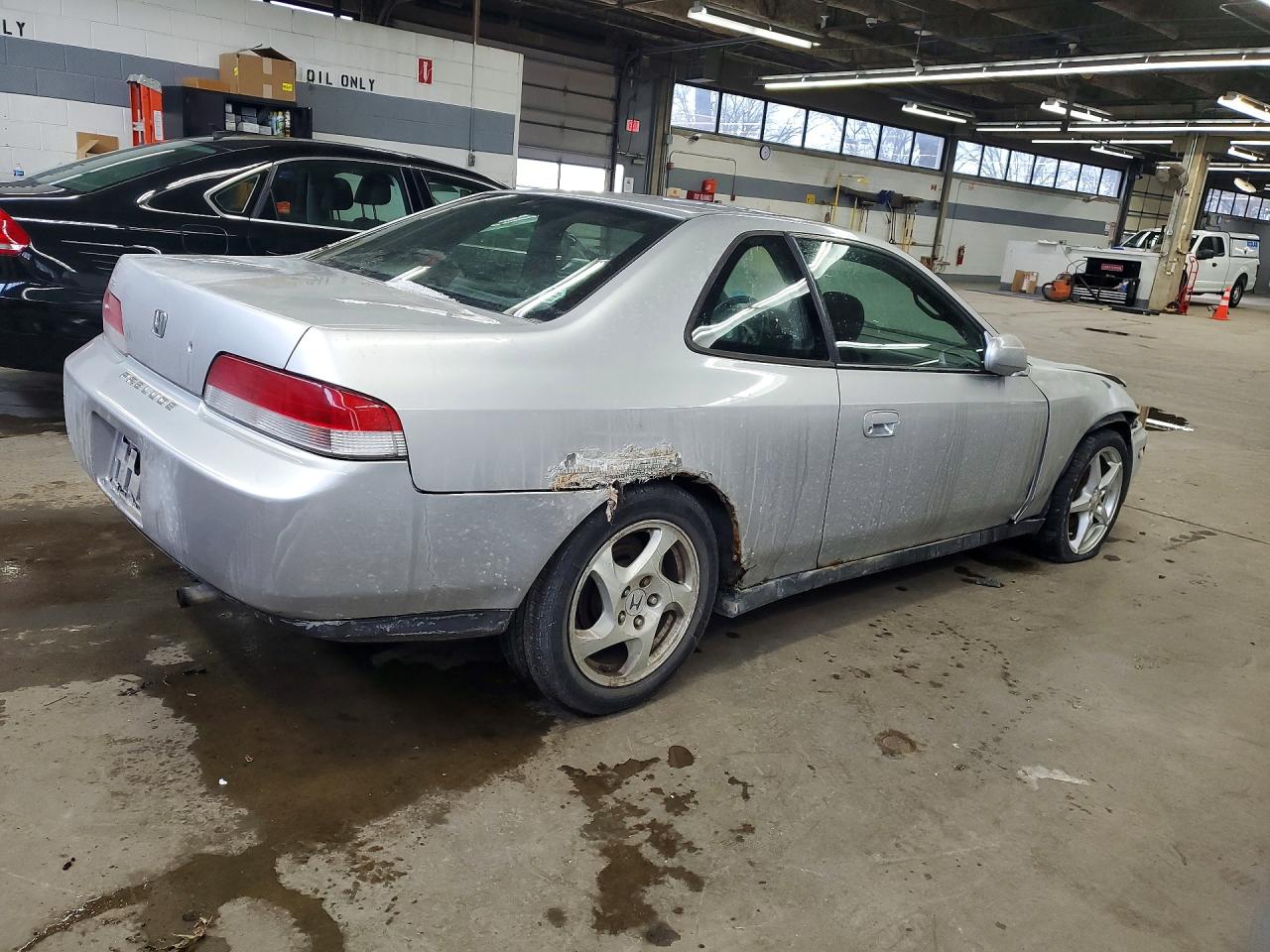 2001 Honda Prelude Silver vin: JHMBB62481C002356