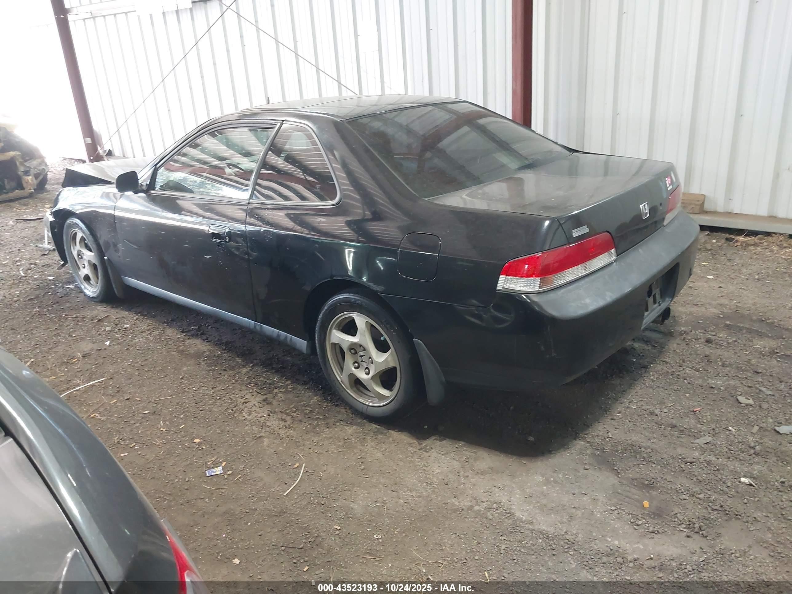 2001 Honda Prelude   Black vin: JHMBB624X1C010717