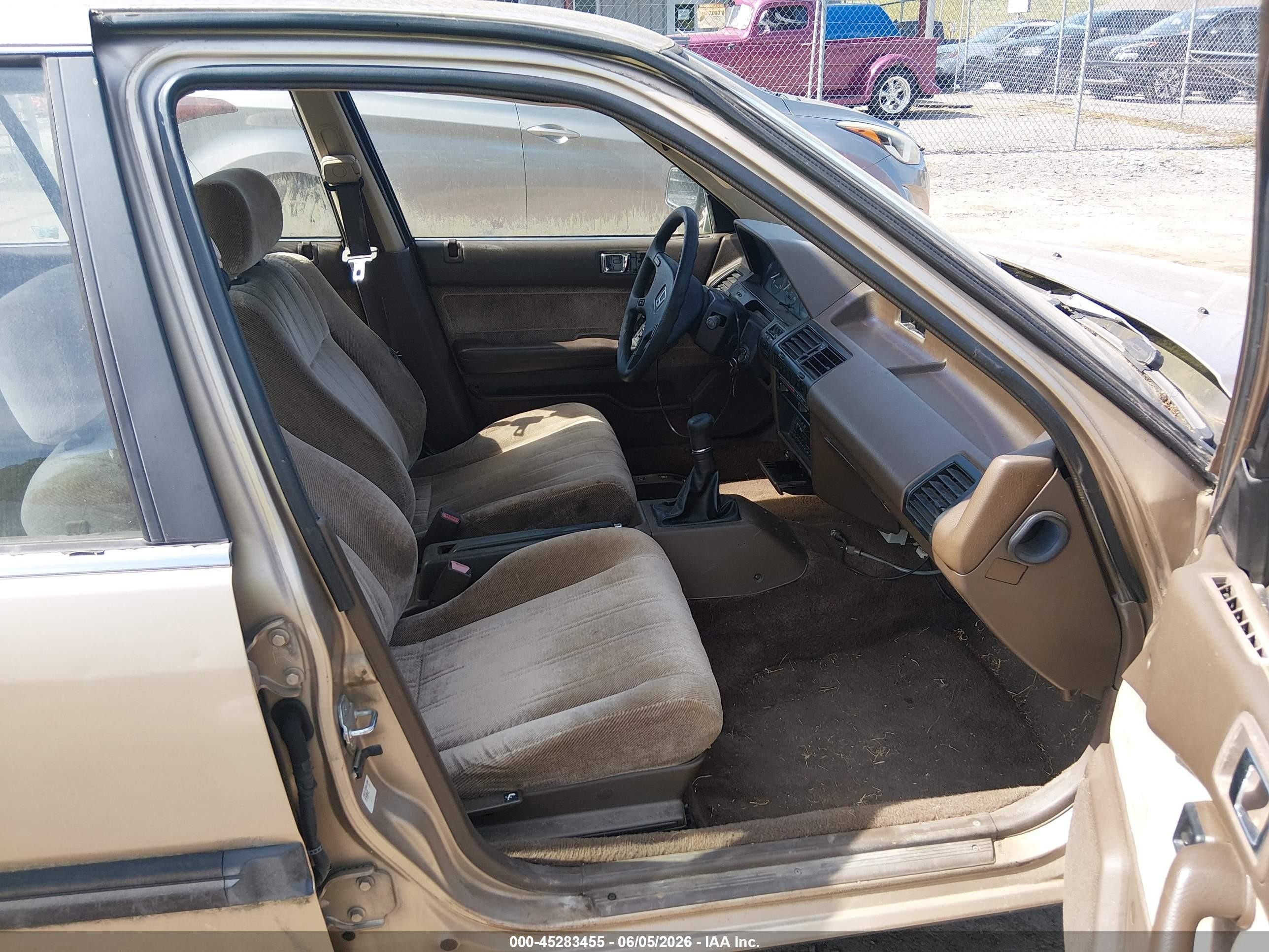 1989 Honda Accord Lx Золотой vin: JHMCA553XKC064220
