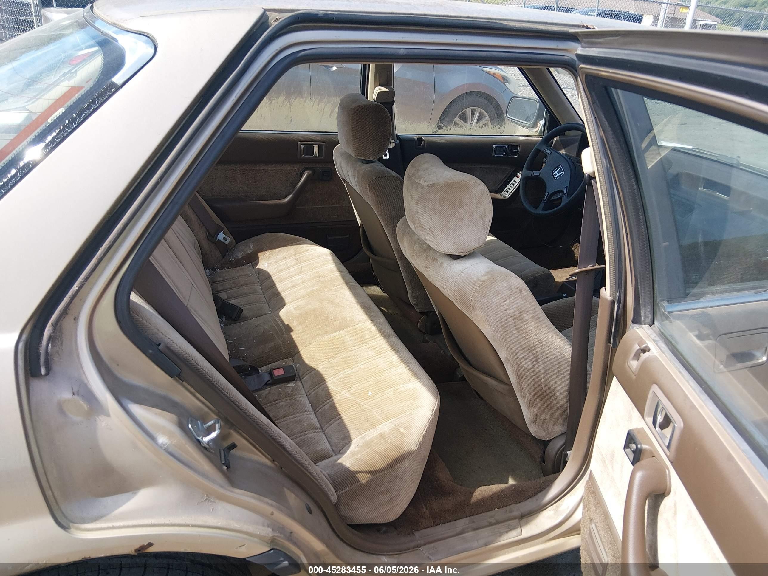 1989 Honda Accord Lx Золотой vin: JHMCA553XKC064220