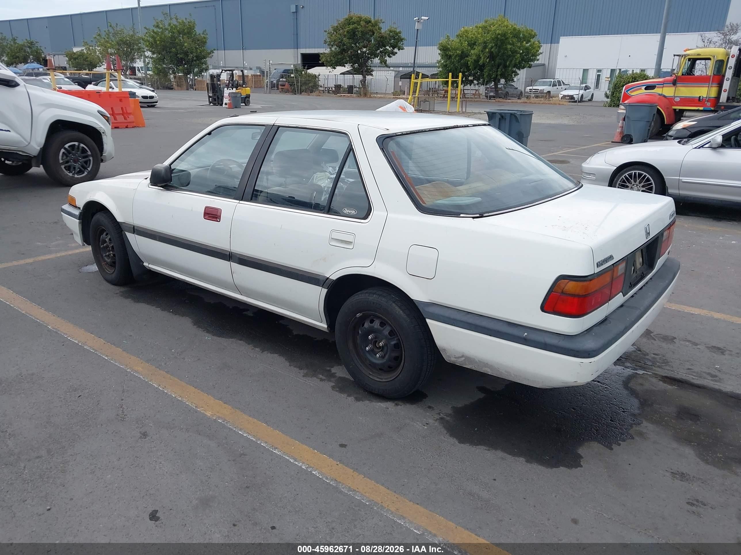 1987 Honda Accord Lx White vin: JHMCA5634HC095146