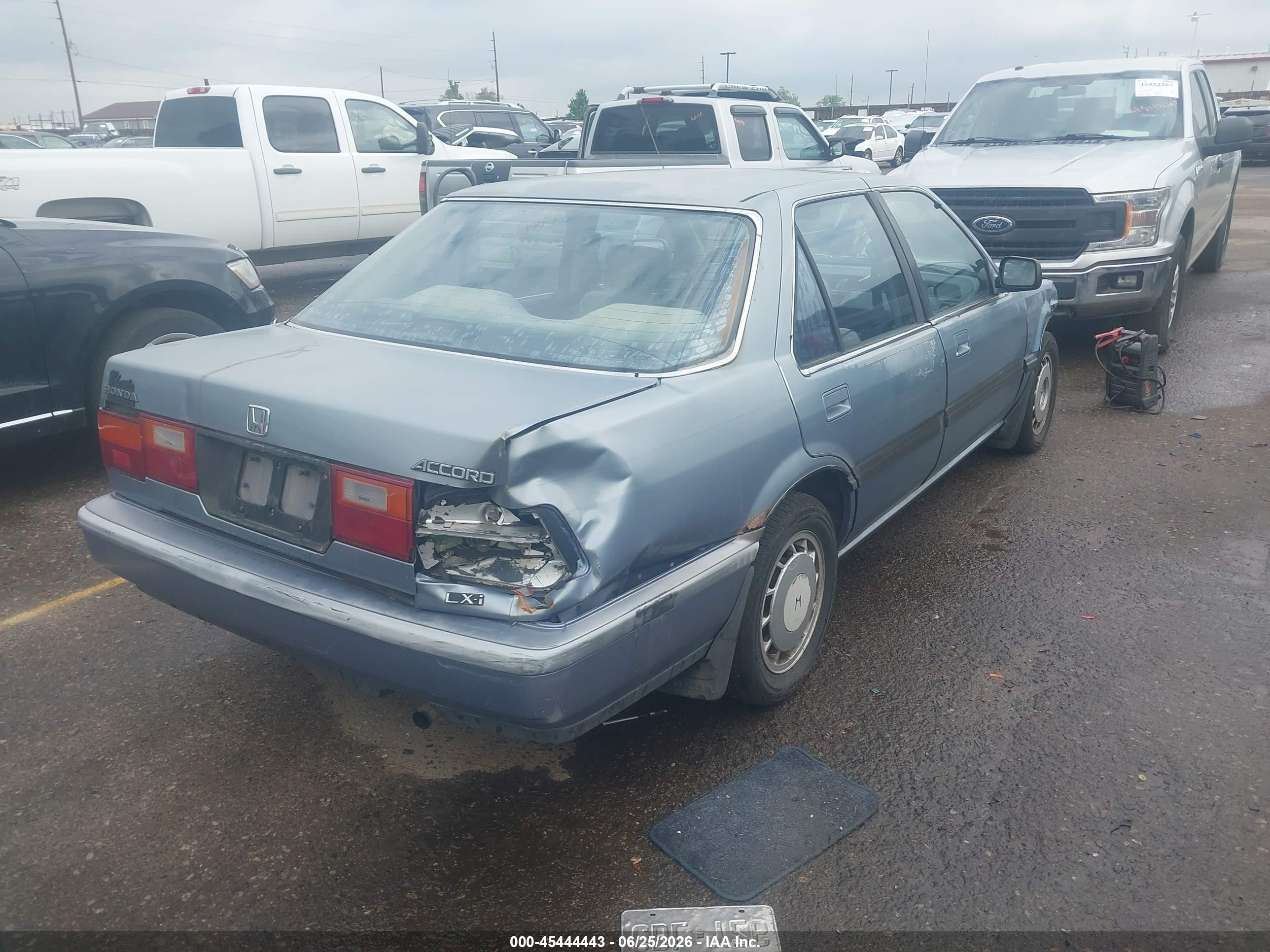 1989 Honda Accord Lxi Blue vin: JHMCA5645KC104002