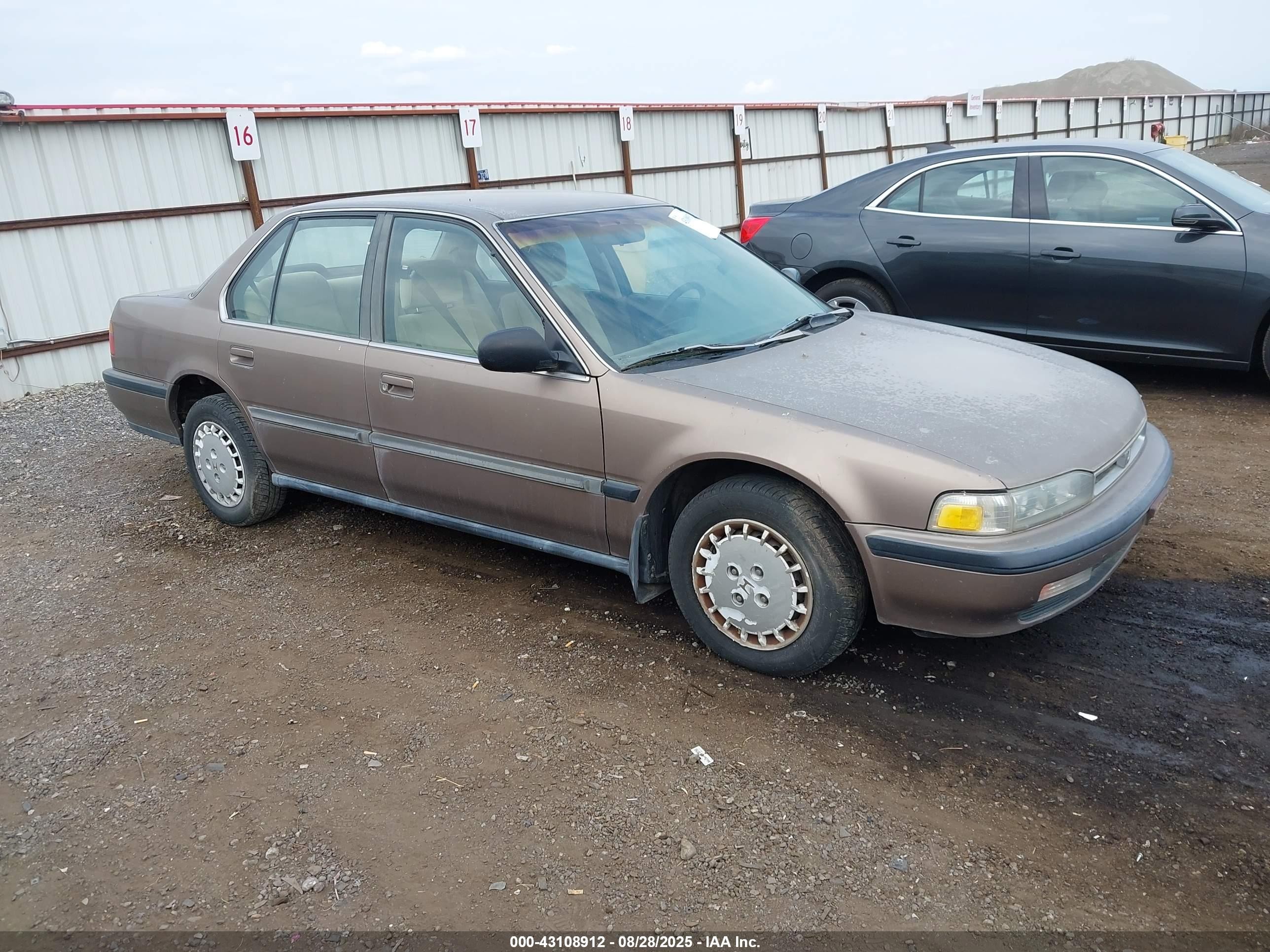 1990 Honda Accord Lx/ex Gold vin: JHMCB7554LC079758