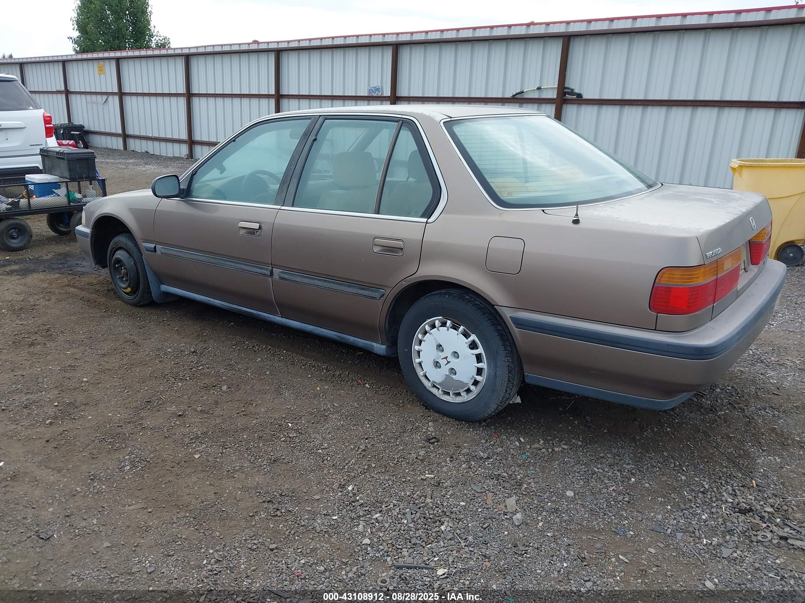 1990 Honda Accord Lx/ex Gold vin: JHMCB7554LC079758