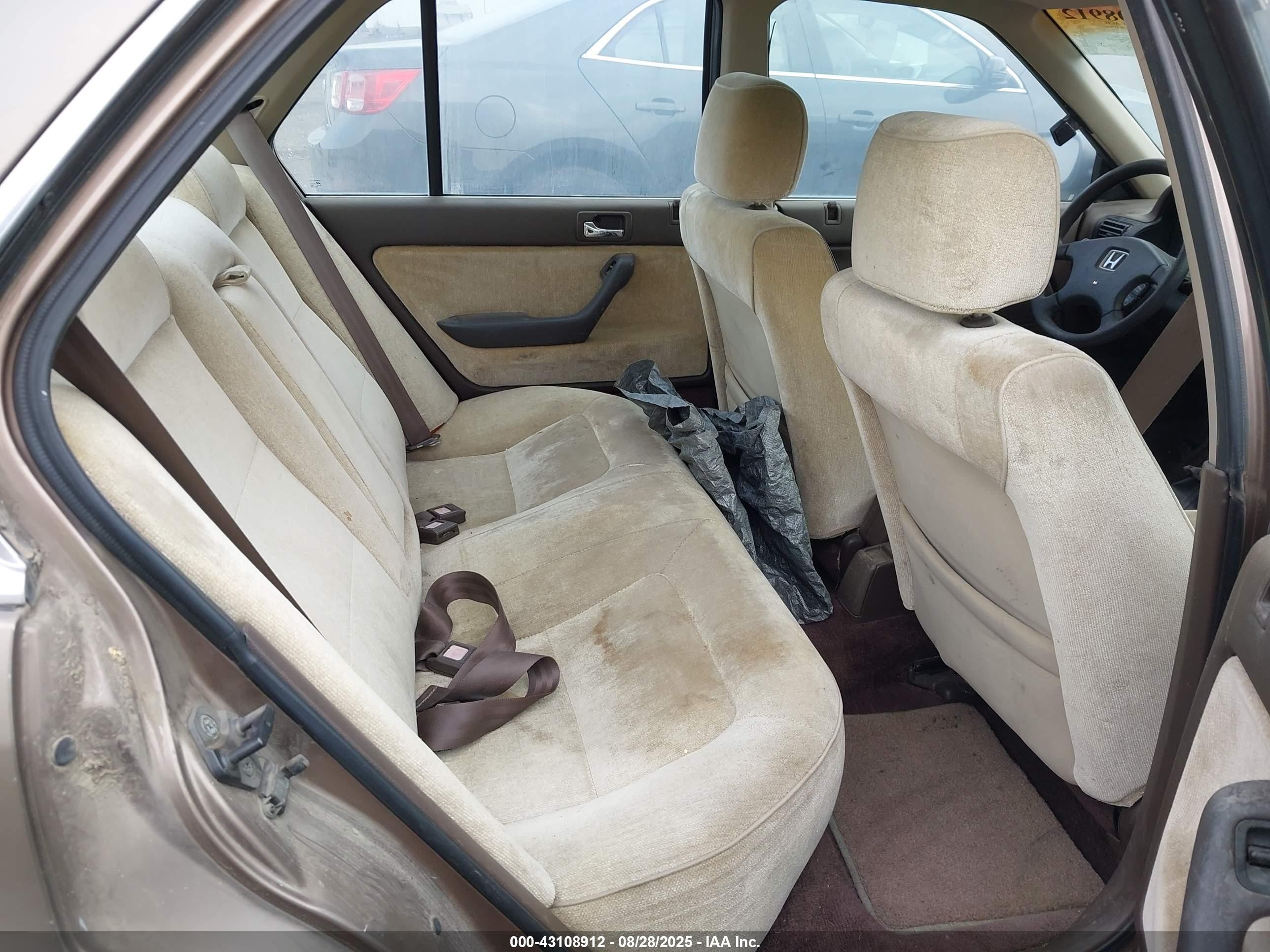 1990 Honda Accord Lx/ex Gold vin: JHMCB7554LC079758