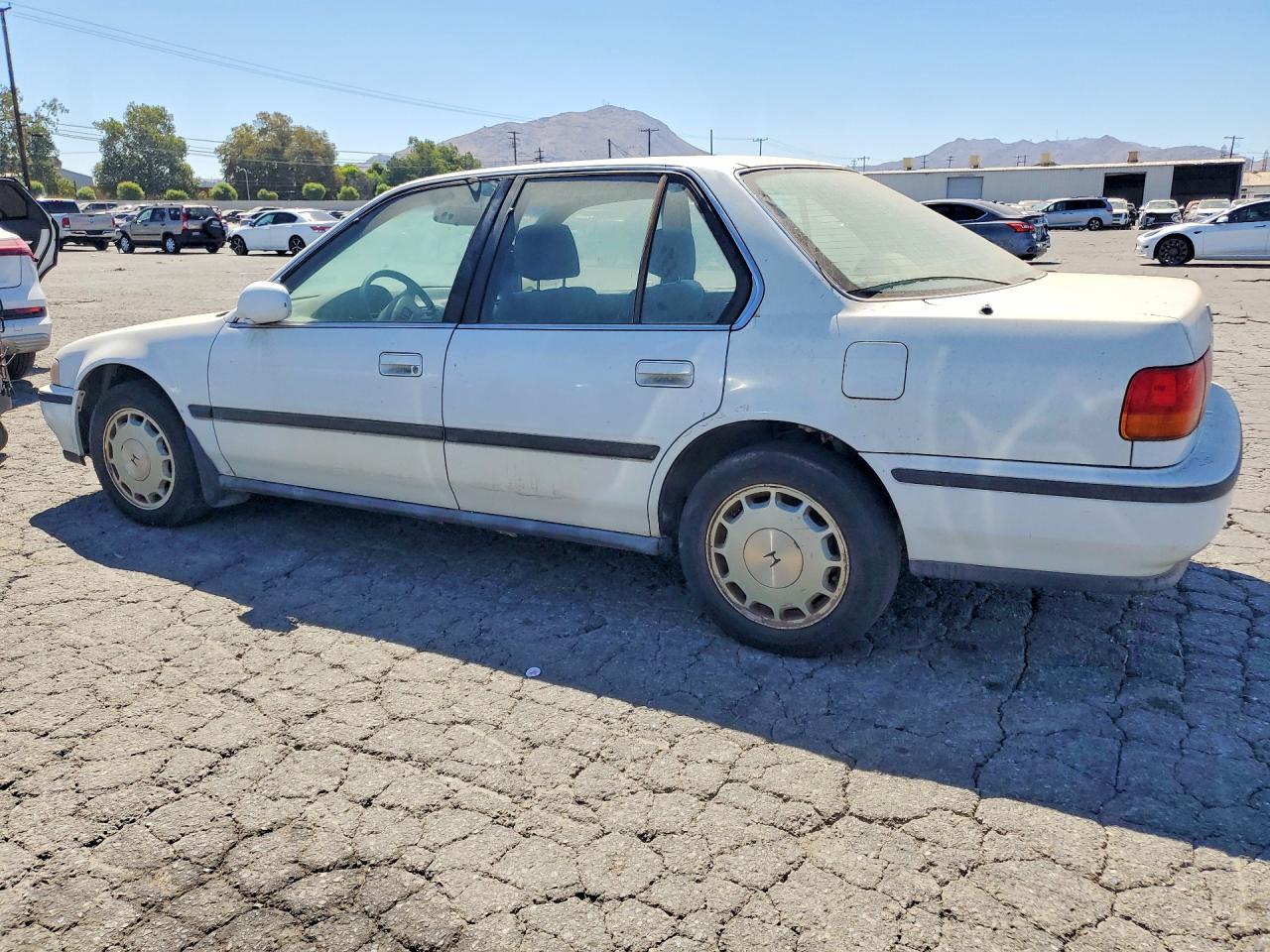 1993 Honda Accord Ex White vin: JHMCB7579PC051784