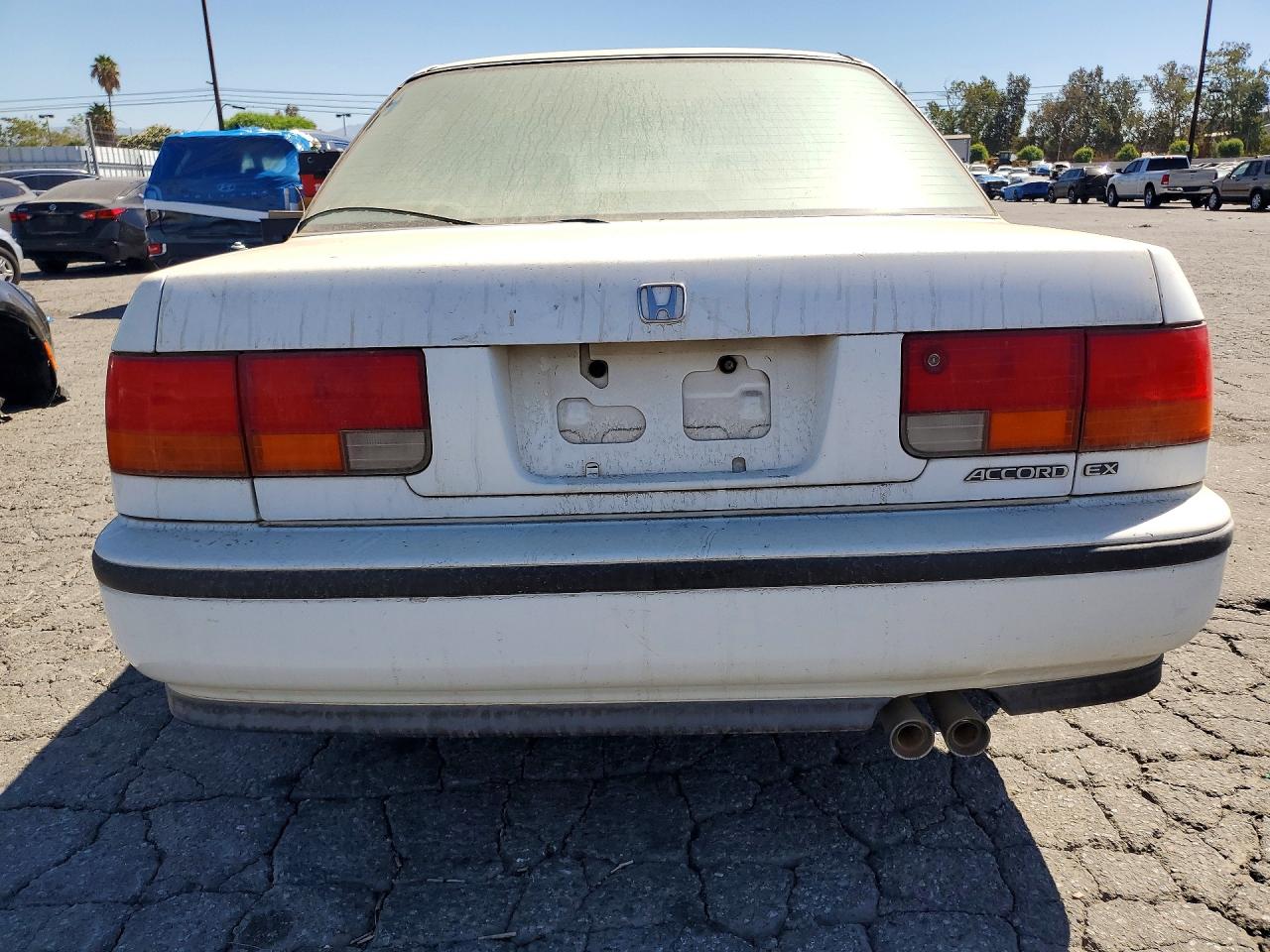 1993 Honda Accord Ex White vin: JHMCB7579PC051784