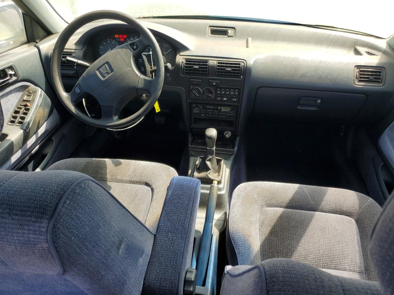 1993 Honda Accord Ex White vin: JHMCB7579PC051784