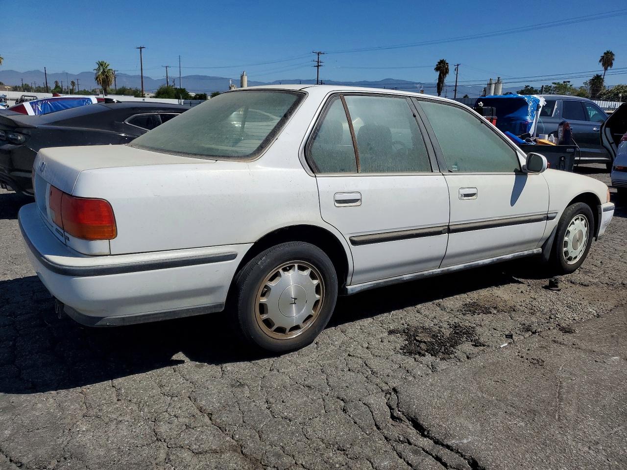 1993 Honda Accord Ex White vin: JHMCB7579PC051784