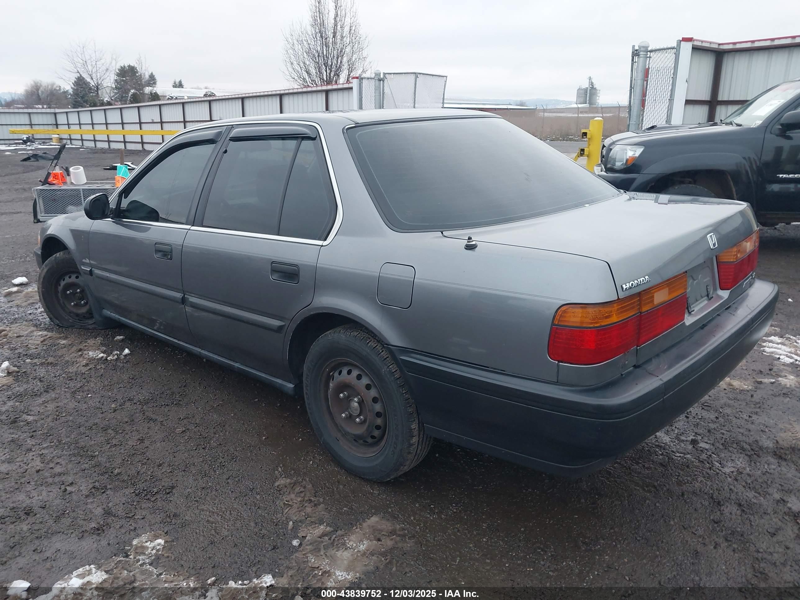 1990 Honda Accord Dx/lx Gray vin: JHMCB7646LC122373