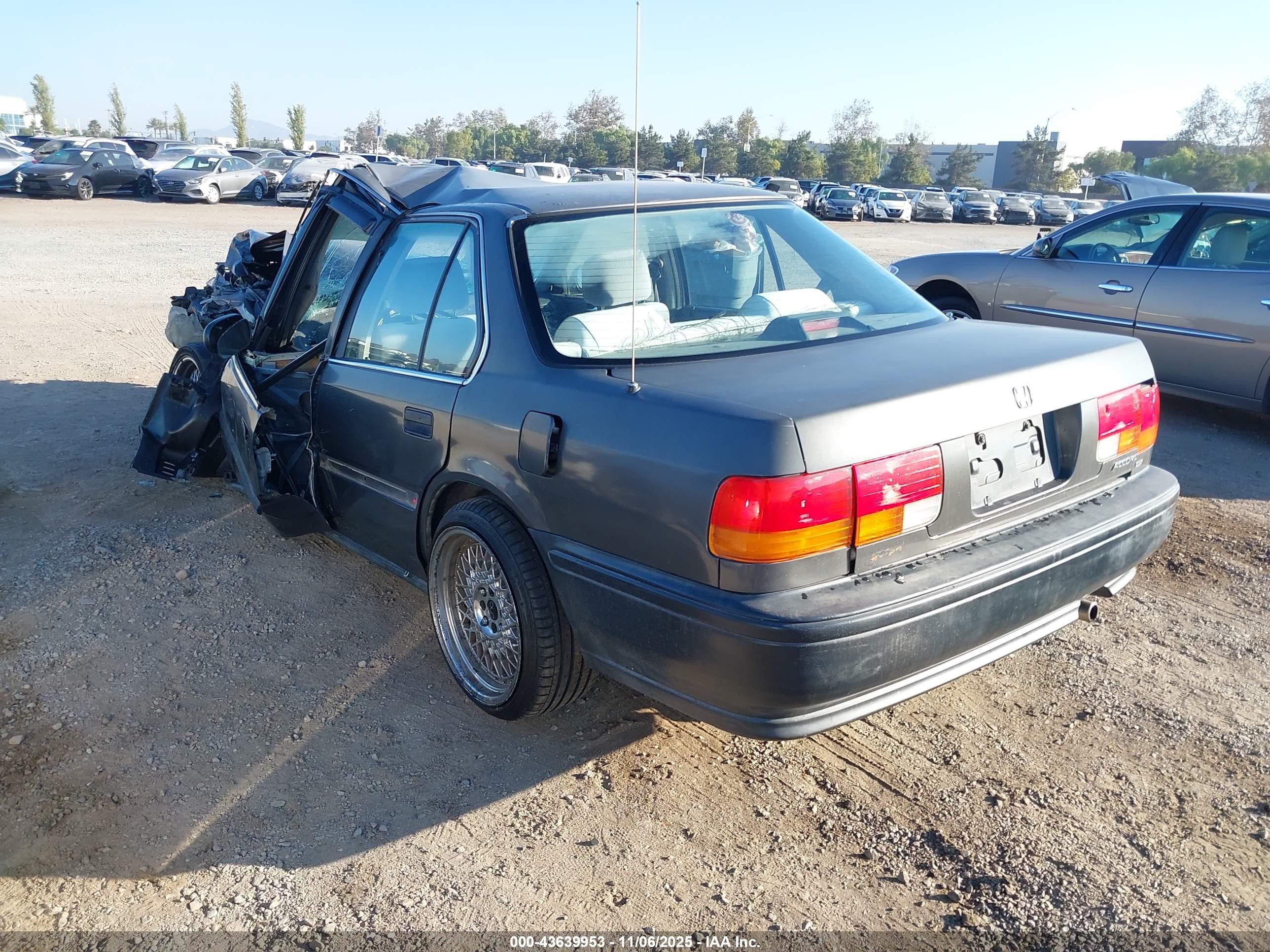 1992 Honda Accord Dx/lx Gray vin: JHMCB764XNC046496