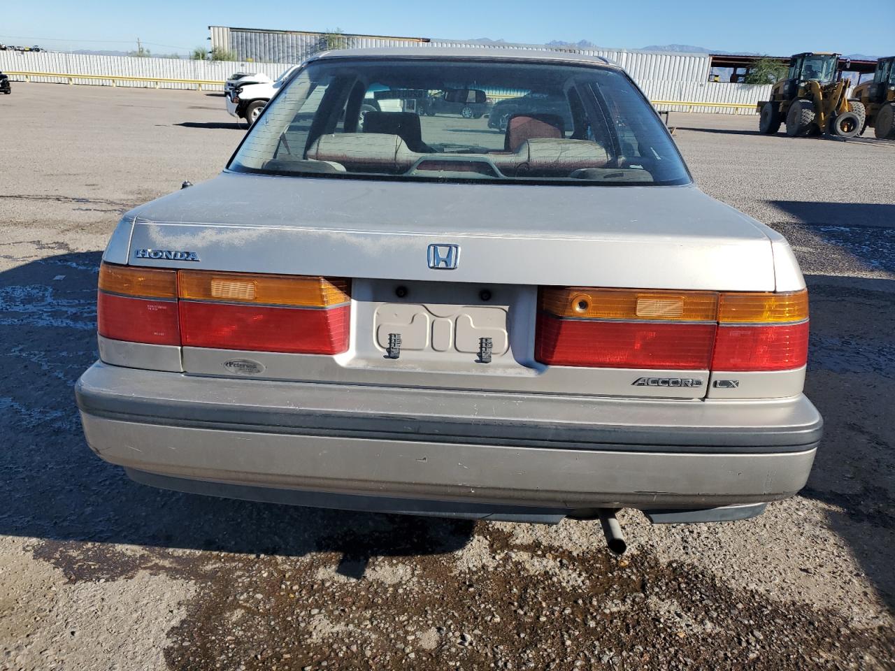 1990 Honda Accord Lx Silver vin: JHMCB7651LC129028