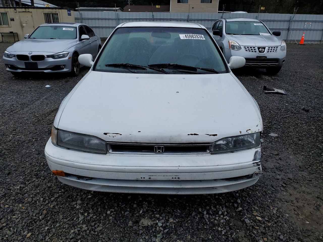 1990 Honda Accord Lx White vin: JHMCB7652LC115736