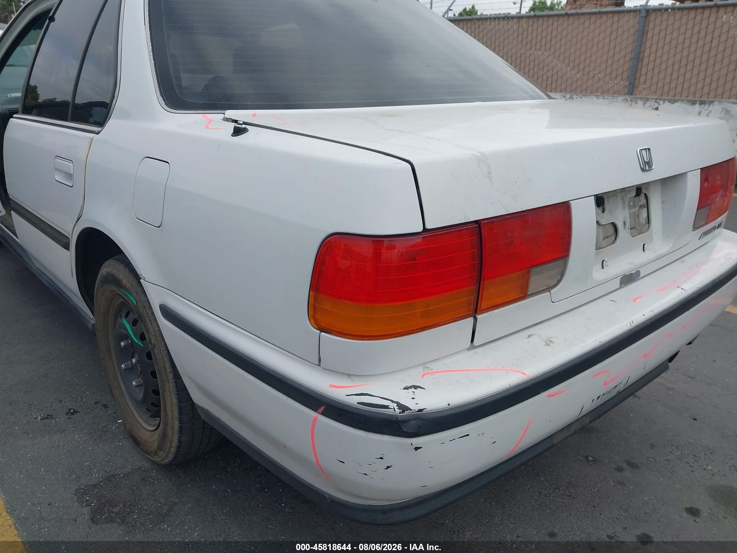 1992 Honda Accord Lx/ex White vin: JHMCB7652NC035095