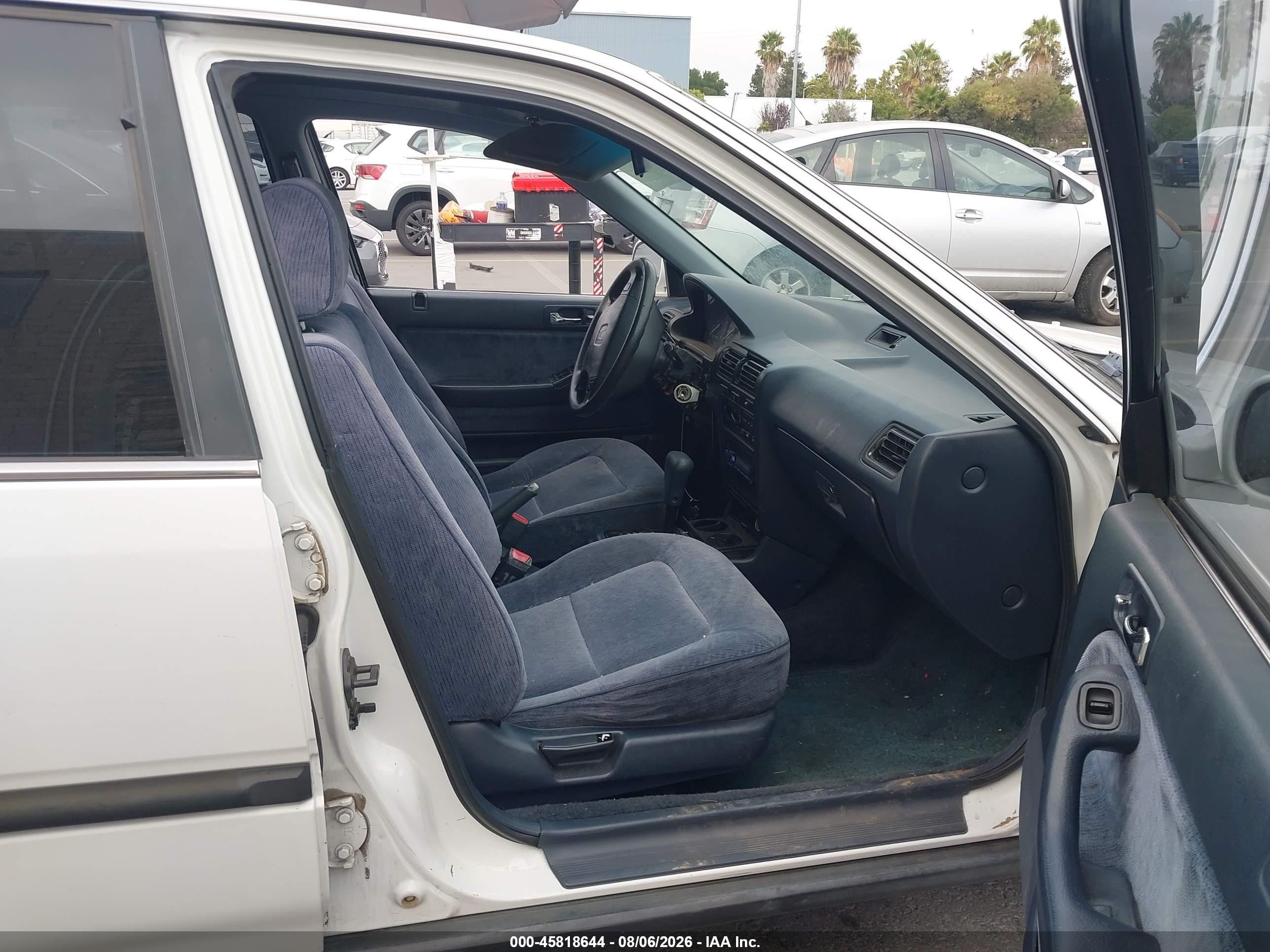 1992 Honda Accord Lx/ex White vin: JHMCB7652NC035095