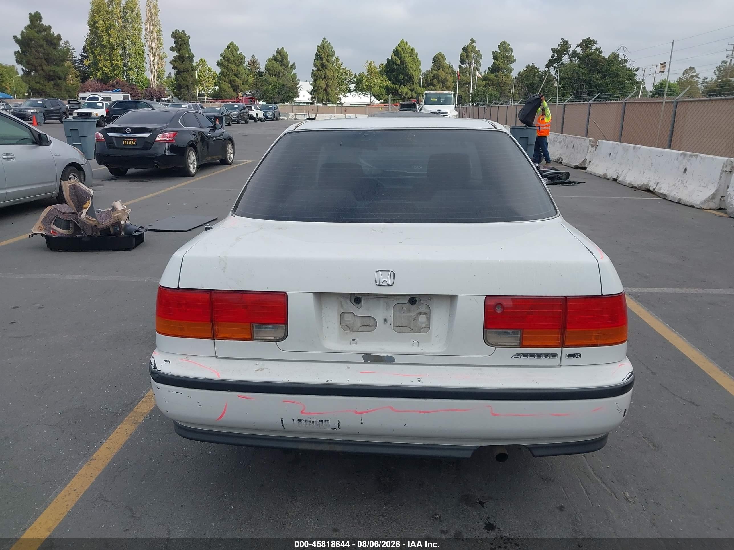 1992 Honda Accord Lx/ex White vin: JHMCB7652NC035095