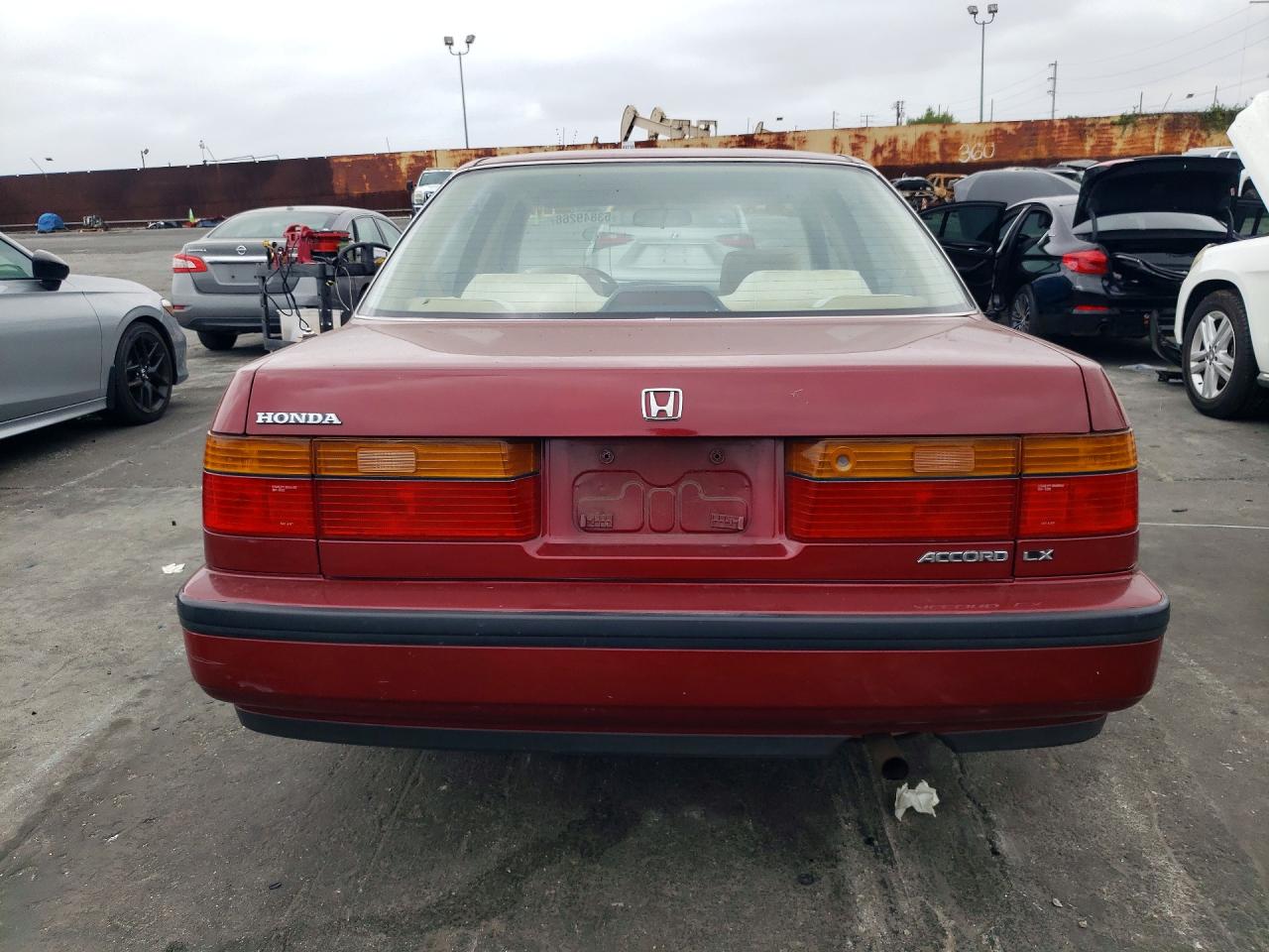 1990 Honda Accord Lx Burgundy vin: JHMCB7653LC053490