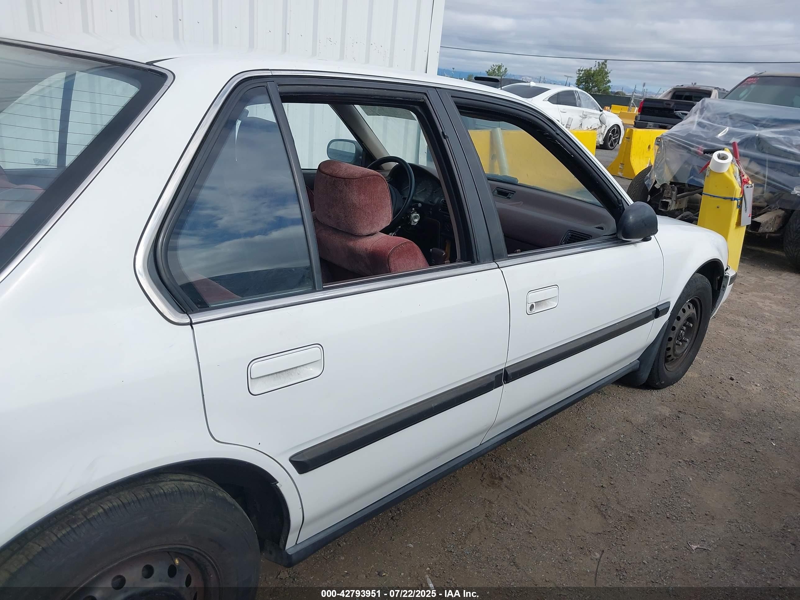 1990 Honda Accord Lx/ex Белый vin: JHMCB7657LC024042