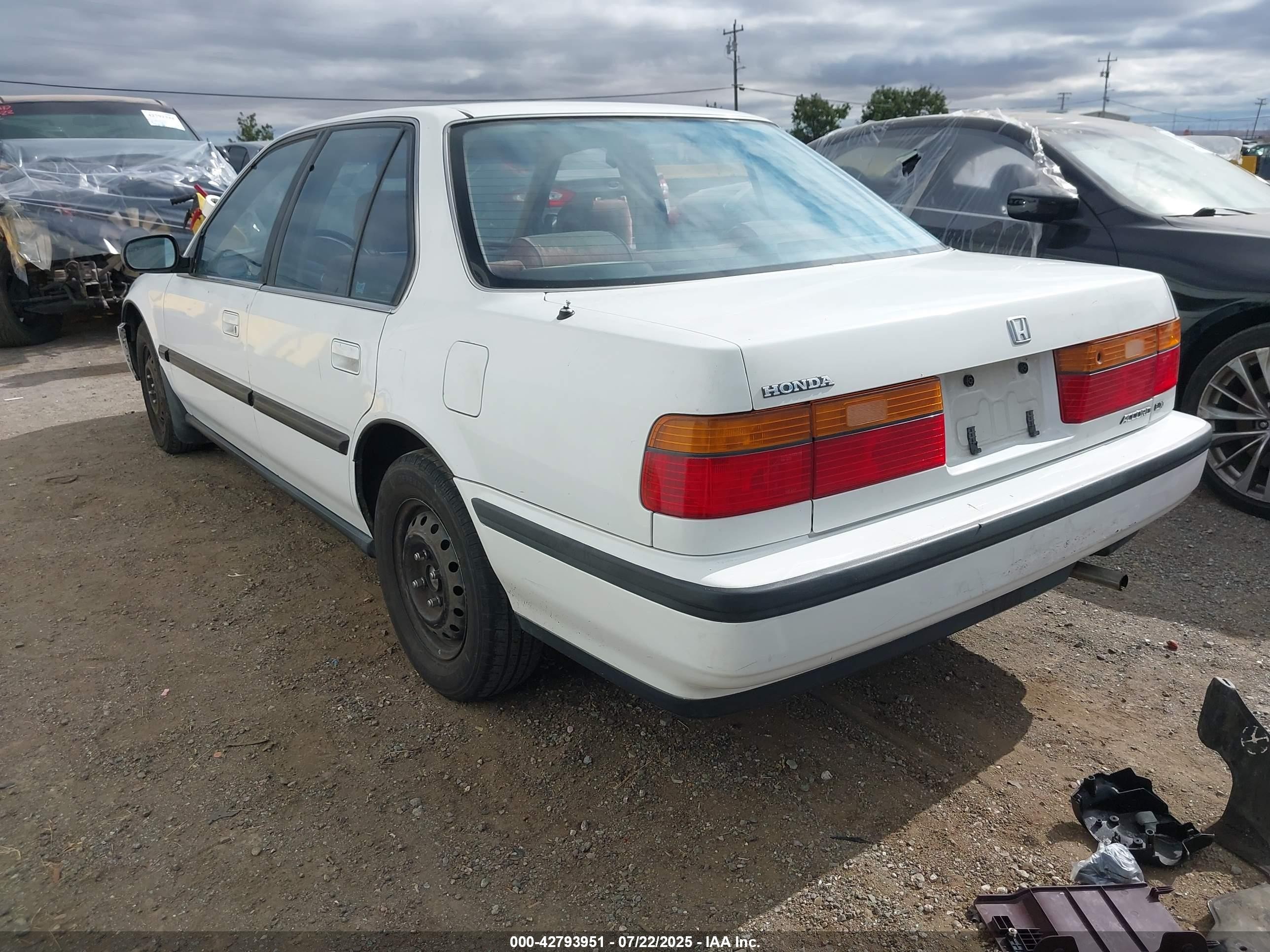 1990 Honda Accord Lx/ex Белый vin: JHMCB7657LC024042