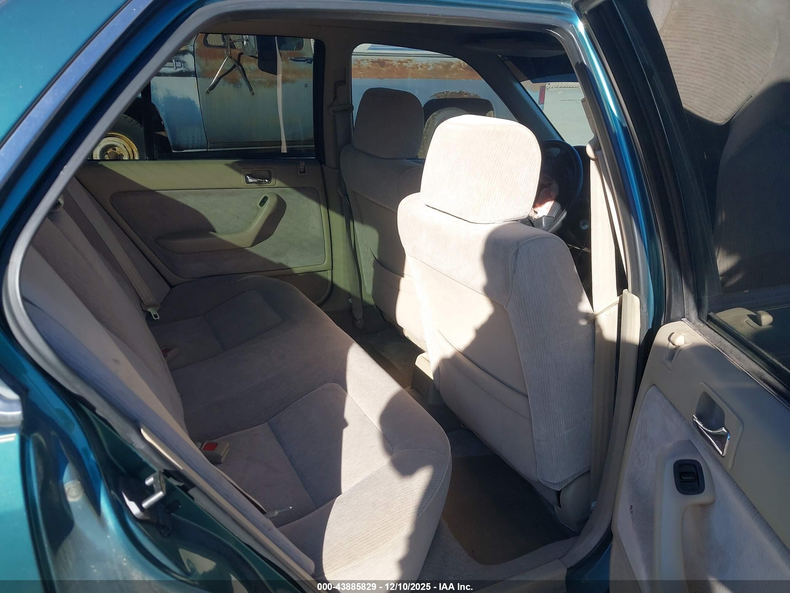 1993 Honda Accord Lx Зеленый vin: JHMCB7658PC021835