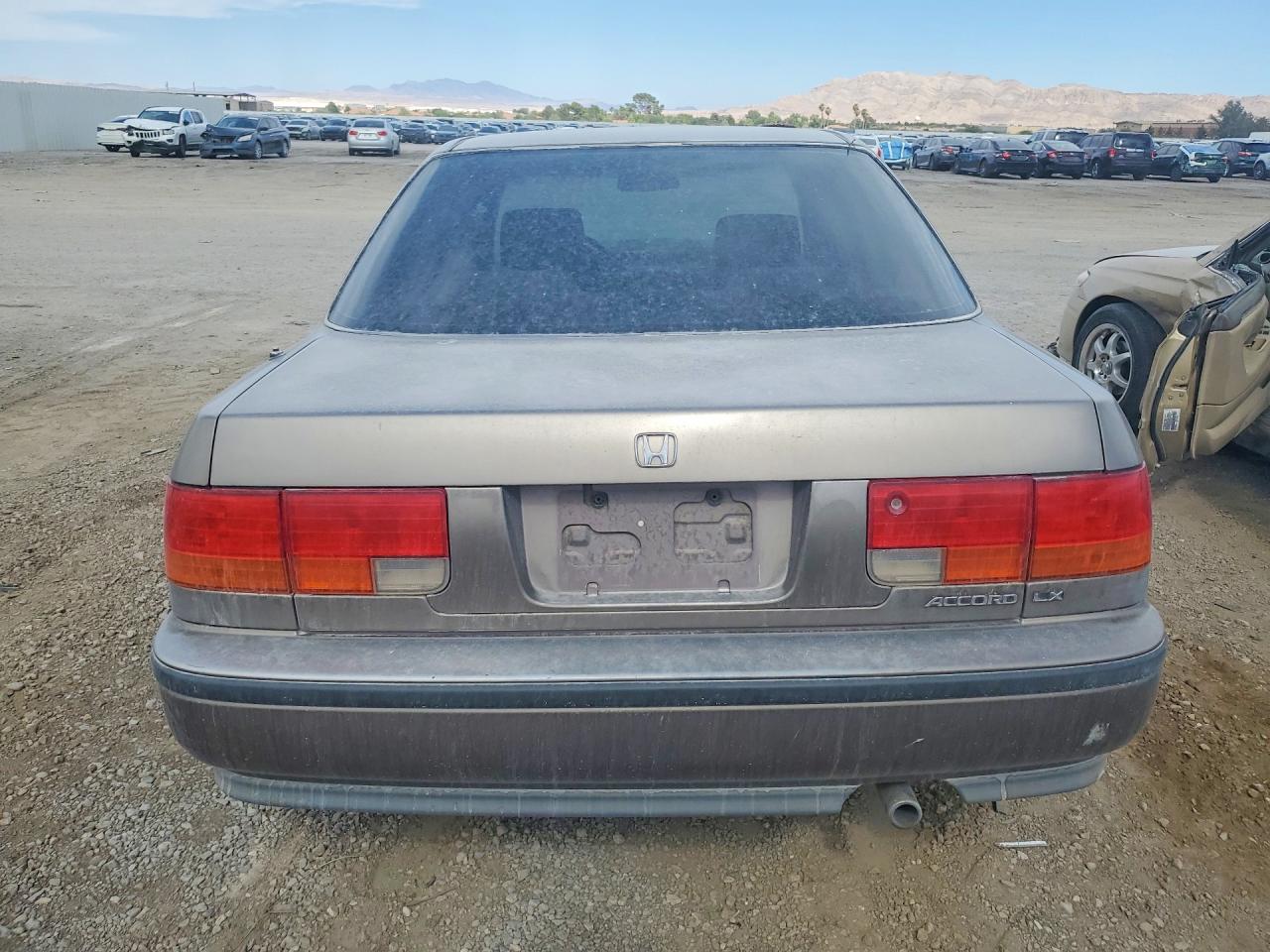 1993 Honda Accord Lx Brown vin: JHMCB7658PC046766