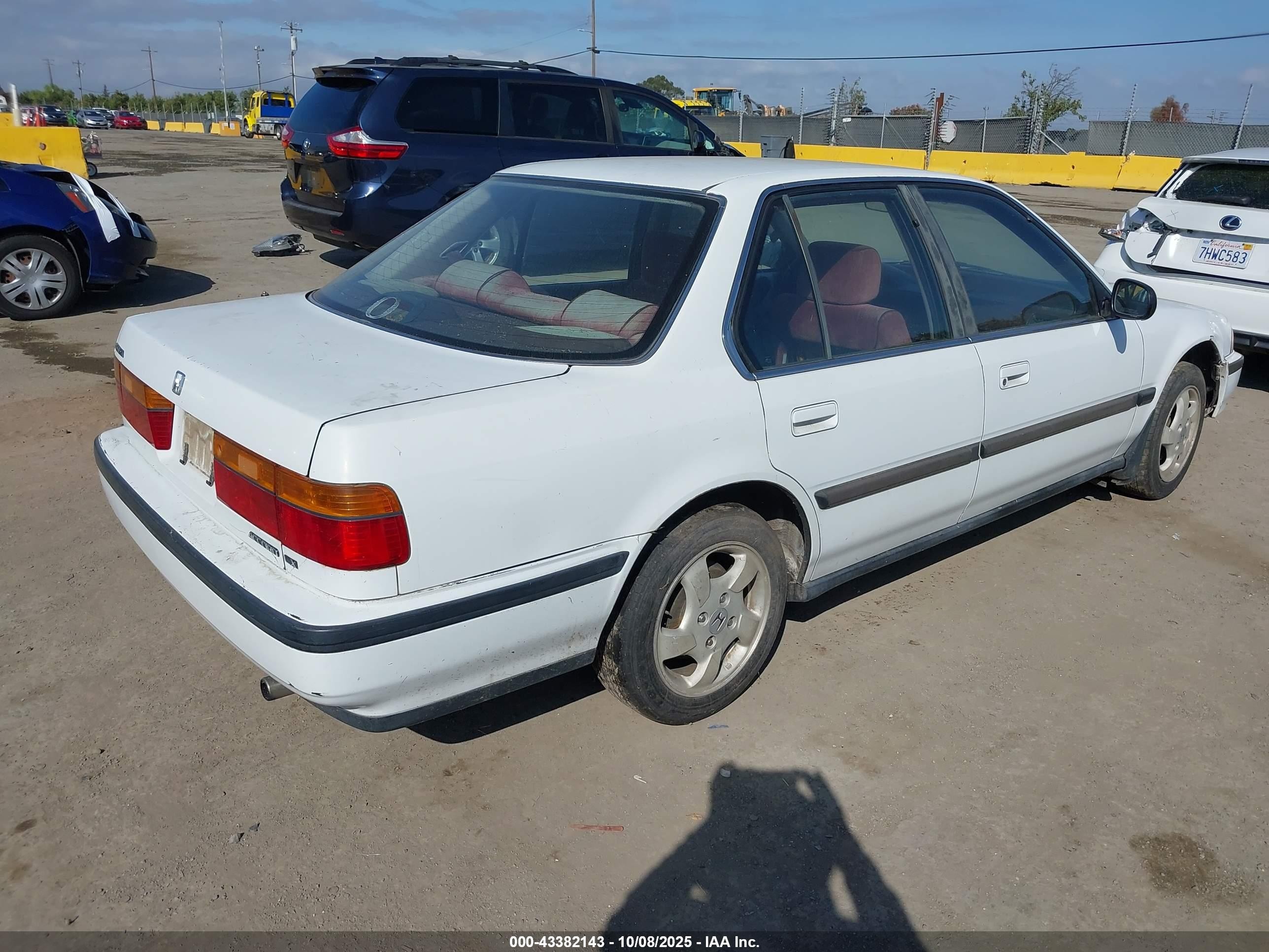 1990 Honda Accord Lx/ex White vin: JHMCB7659LC103387