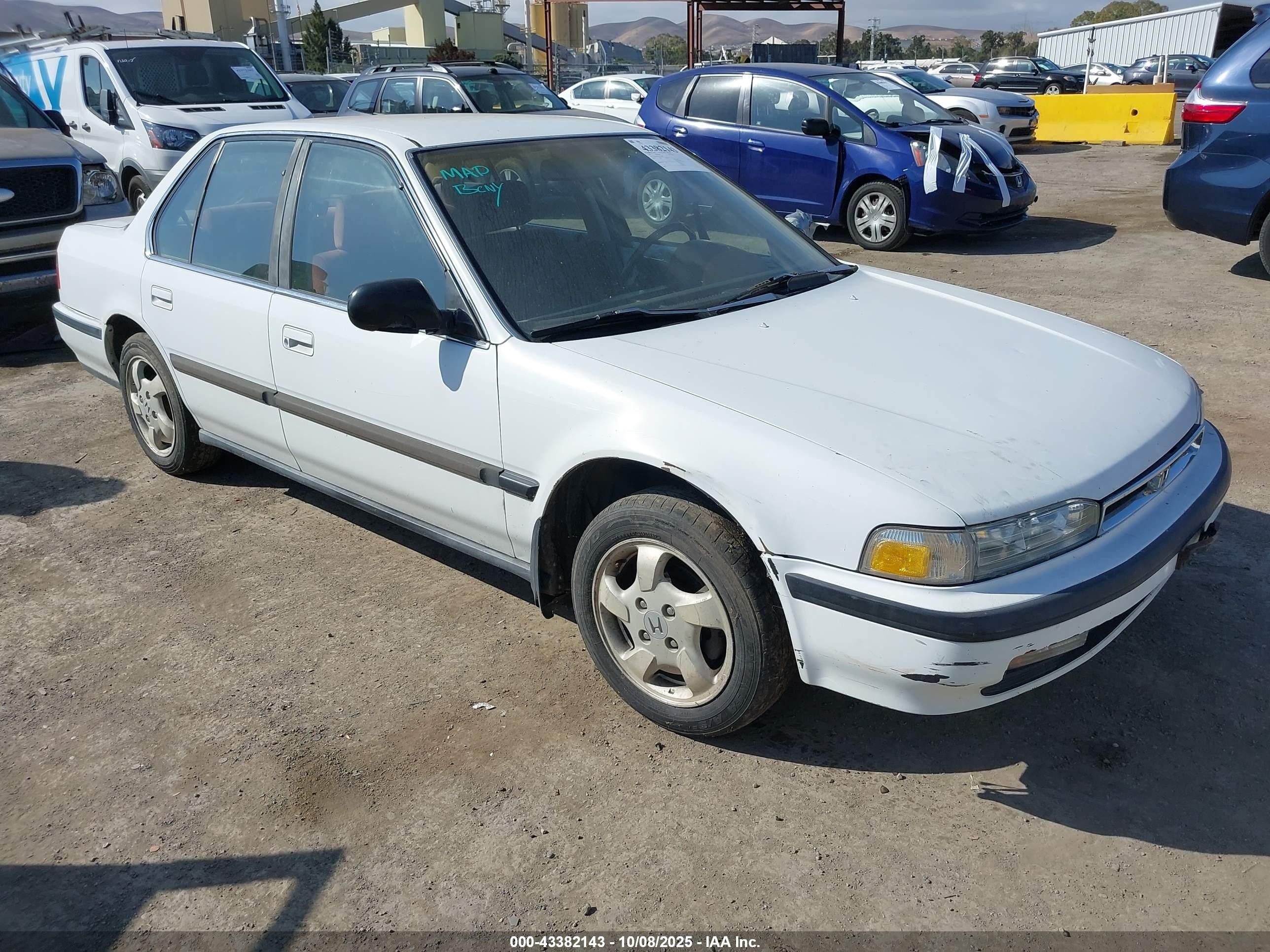 1990 Honda Accord Lx/ex White vin: JHMCB7659LC103387