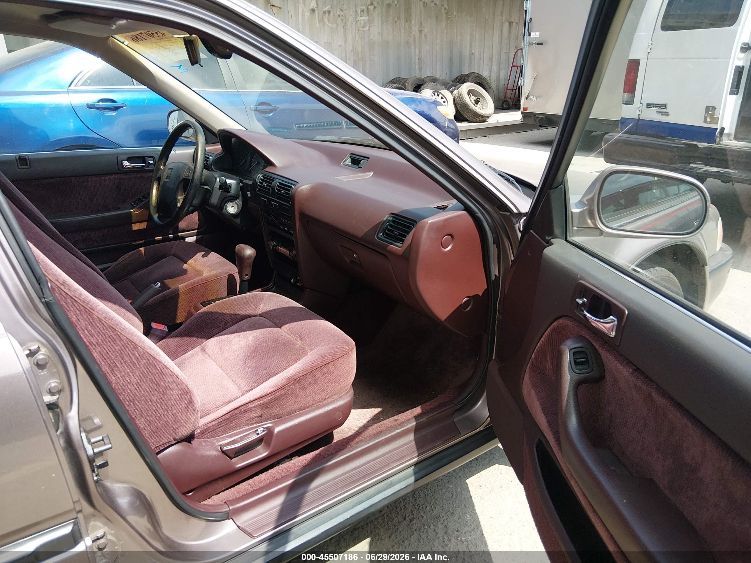 1992 Honda Accord Lx/ex Brown vin: JHMCB765XNC024703