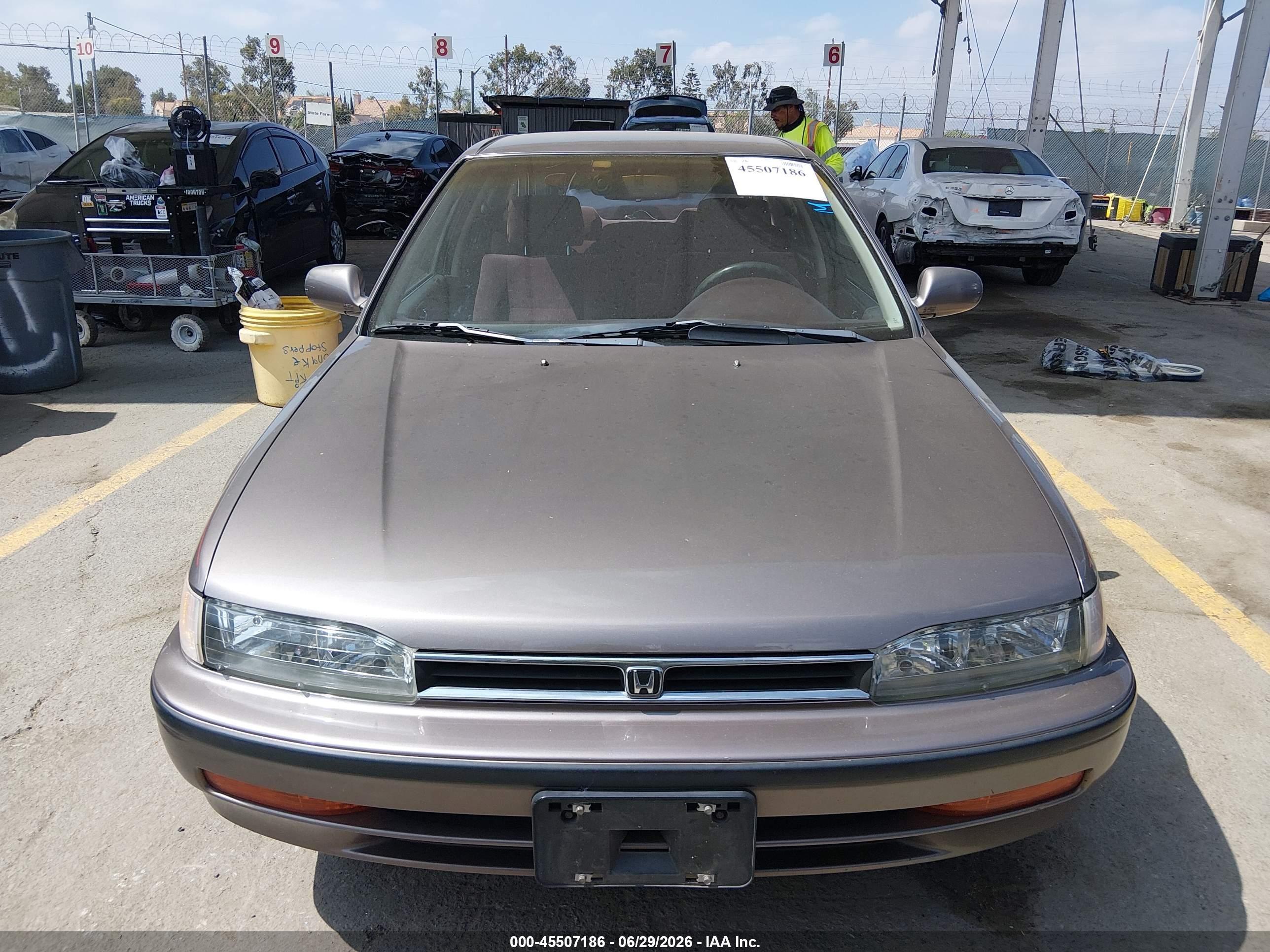 1992 Honda Accord Lx/ex Brown vin: JHMCB765XNC024703