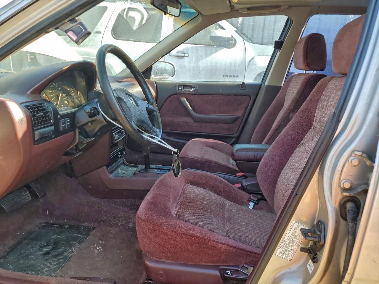 1991 Honda Accord Tan vin: JHMCB7660MC097523