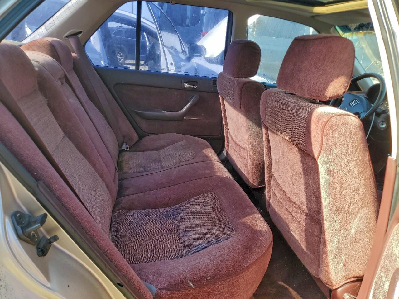 1991 Honda Accord Tan vin: JHMCB7660MC097523