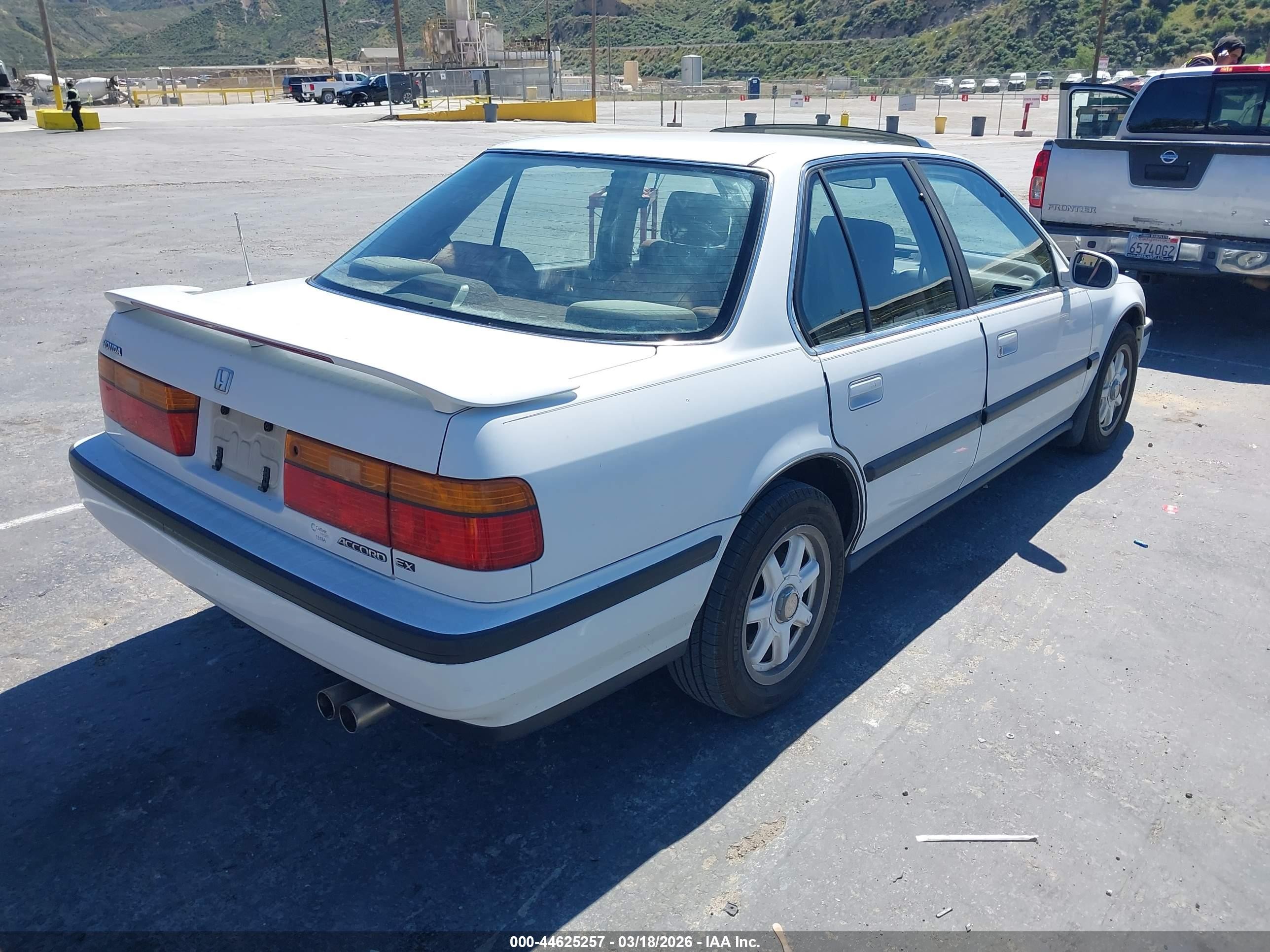1990 Honda Accord Ex/ex-r White vin: JHMCB7665LC109356