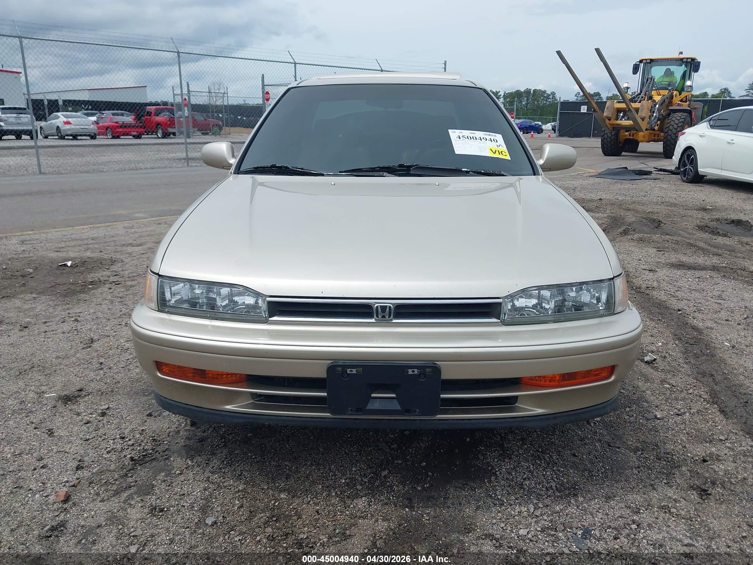 1993 Honda Accord Se Cream vin: JHMCB7687PC047269